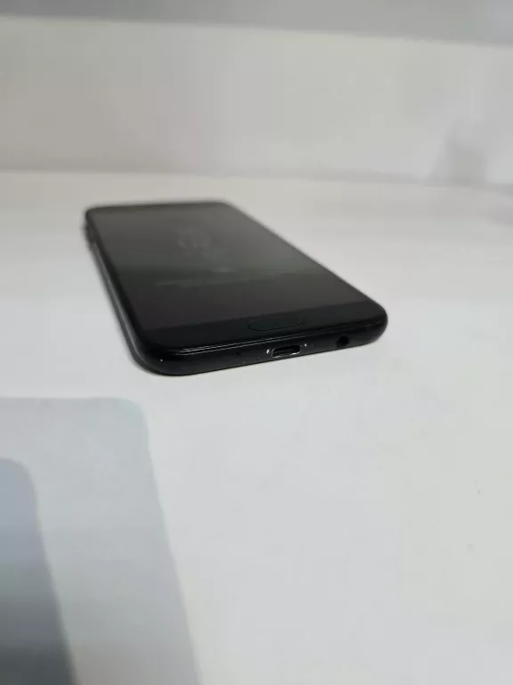 telefon-samsung-galaxy-j7-316gb-android-810-ean-gtin-8806088840086