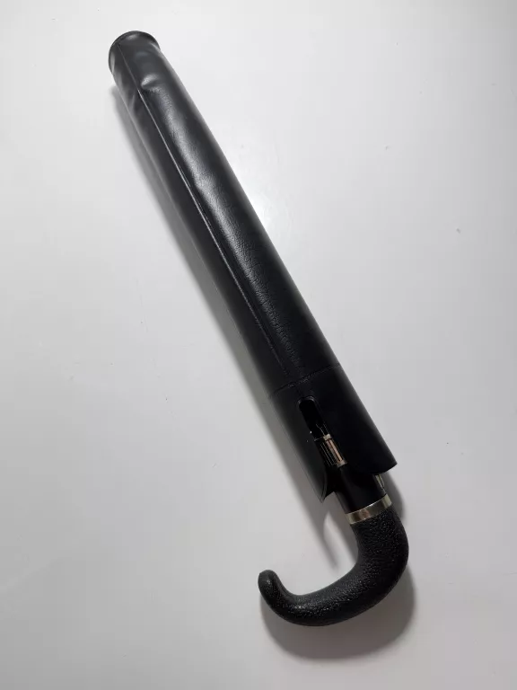 parasol-przeciwdeszczowy-czarny-skladany-armii-krajowej-38-tczew