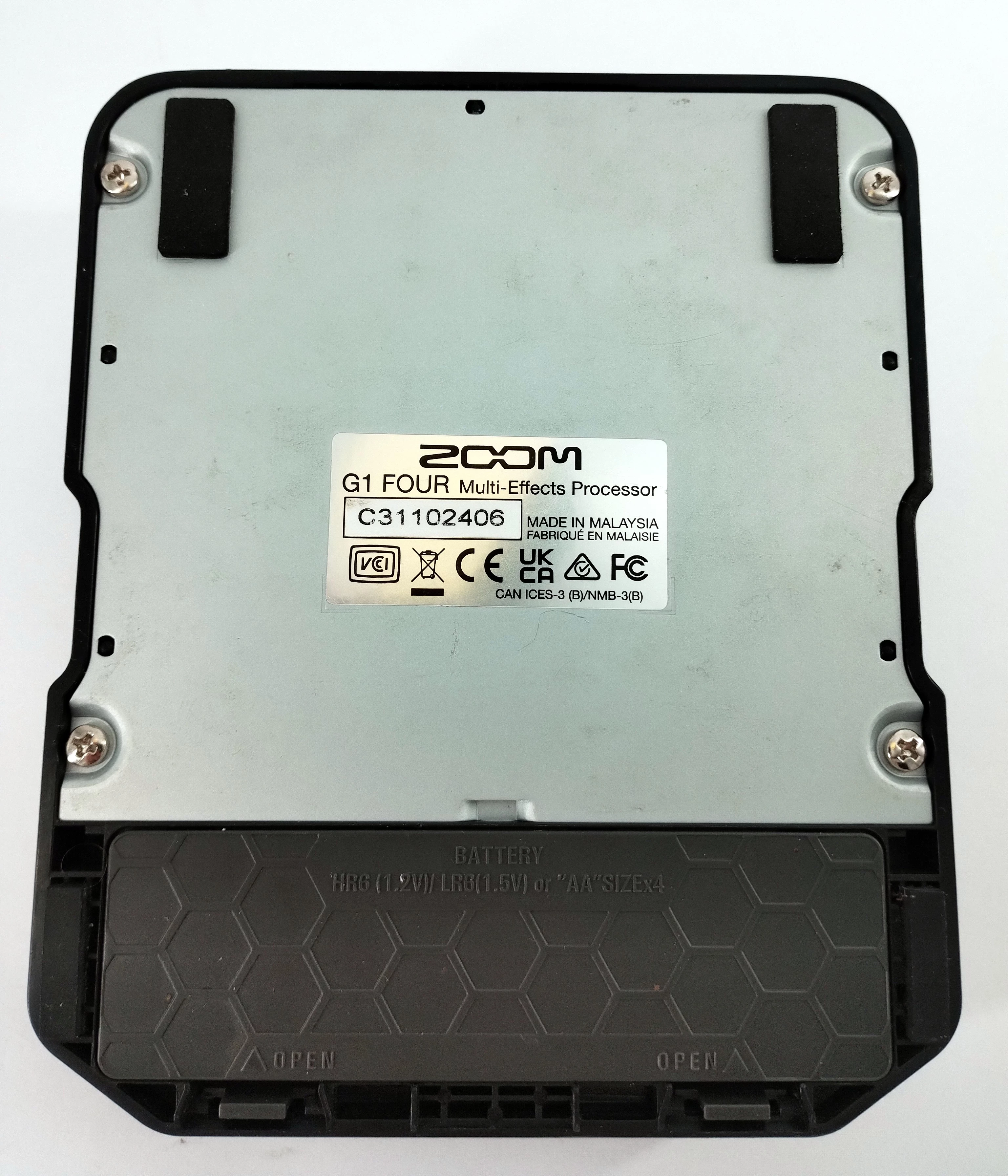 multiefekt-gitarowy-g1-four-zoom-kable-marka-248811-1134104