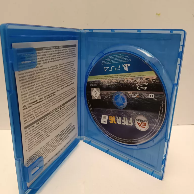 gra-fifa-16-ps4-stan-11323-2