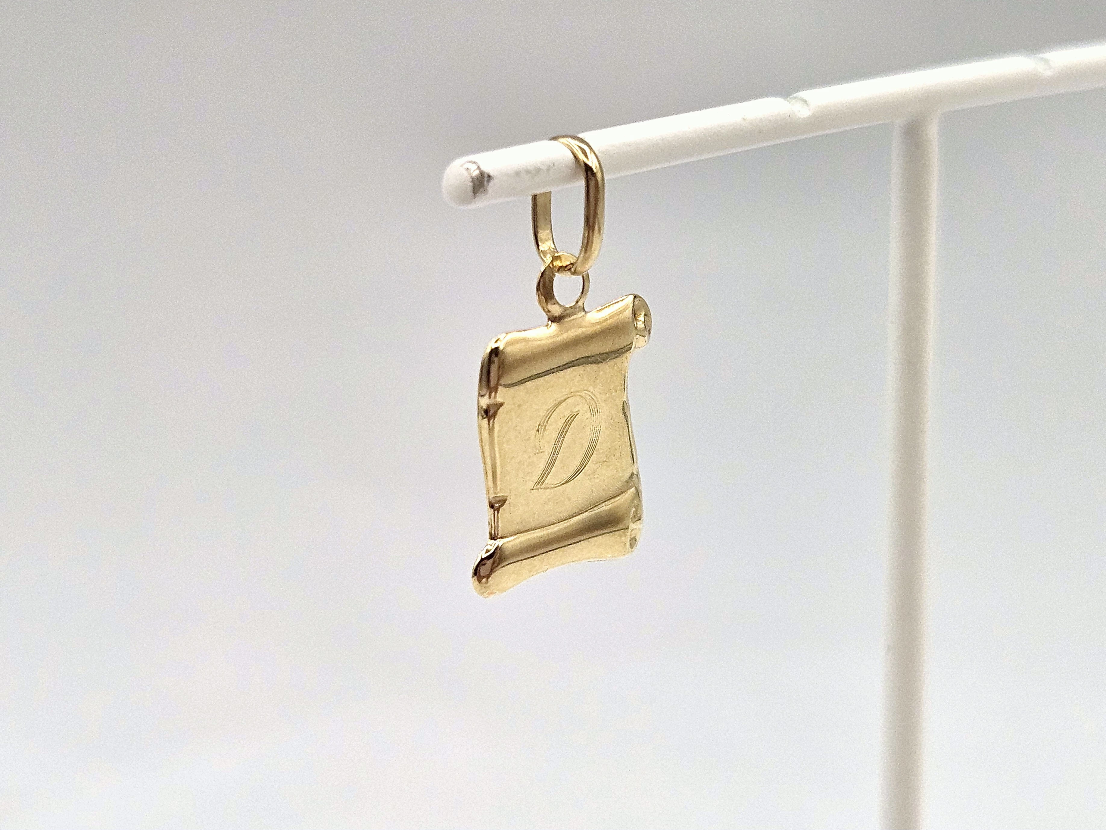 zlota-zawieszka-literka-d-585-14k-040g-20mm-material-15835-2