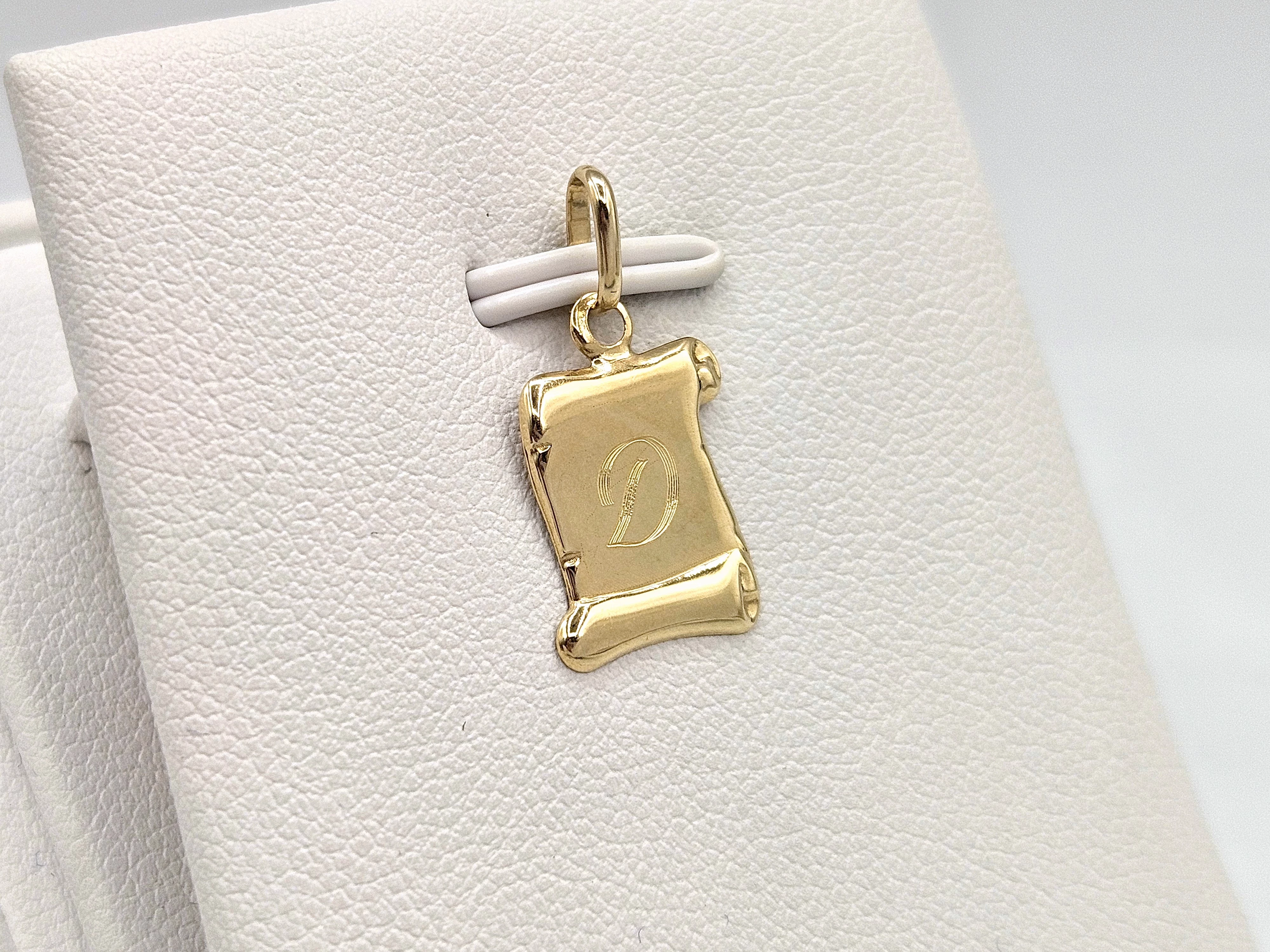 zlota-zawieszka-literka-d-585-14k-040g-20mm-3-maja-48-poznan-ska-x