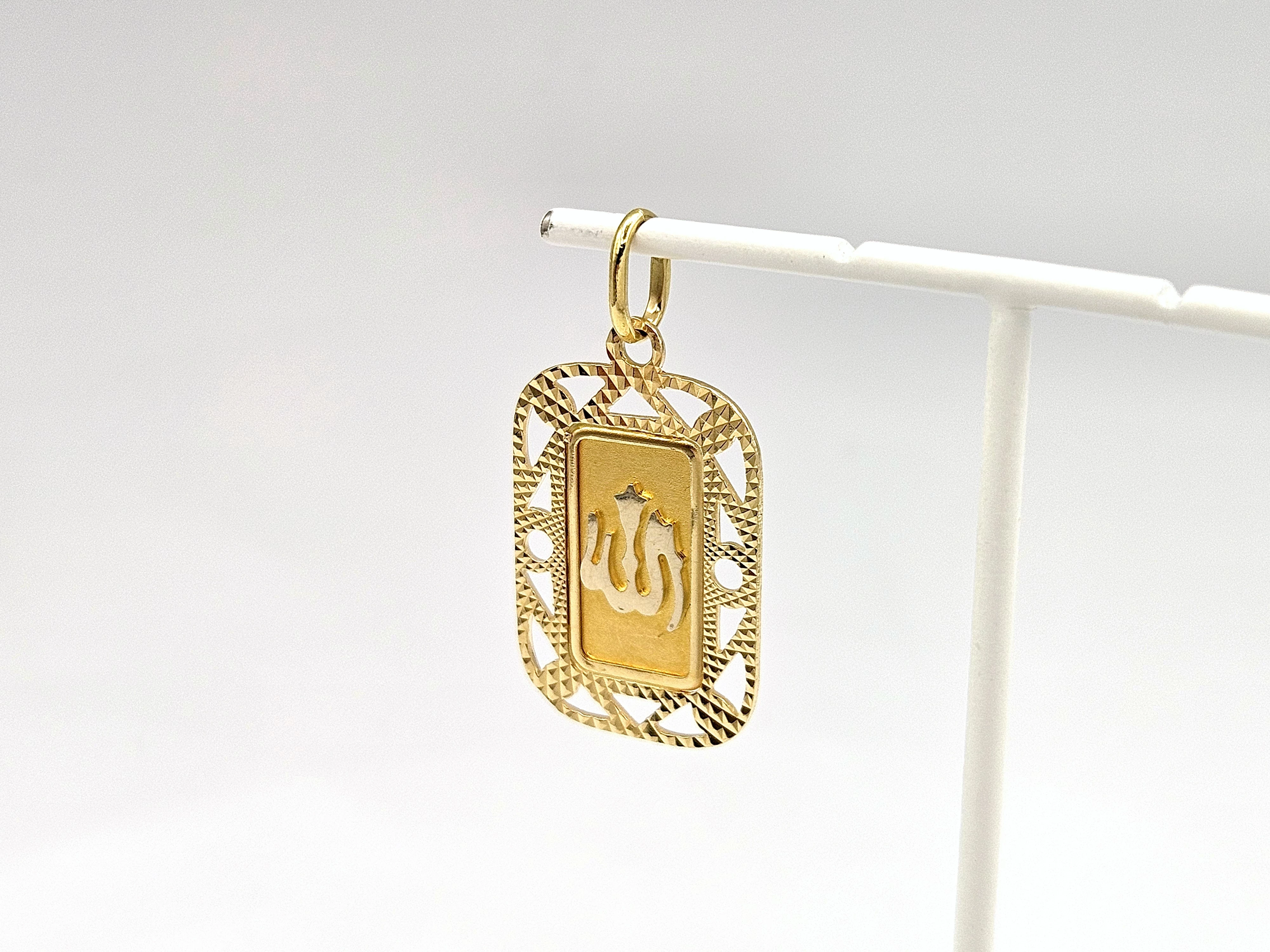 zlota-zawieszka-wisiorek-allah-750-18k-313g-32mm-cechy-207006-4