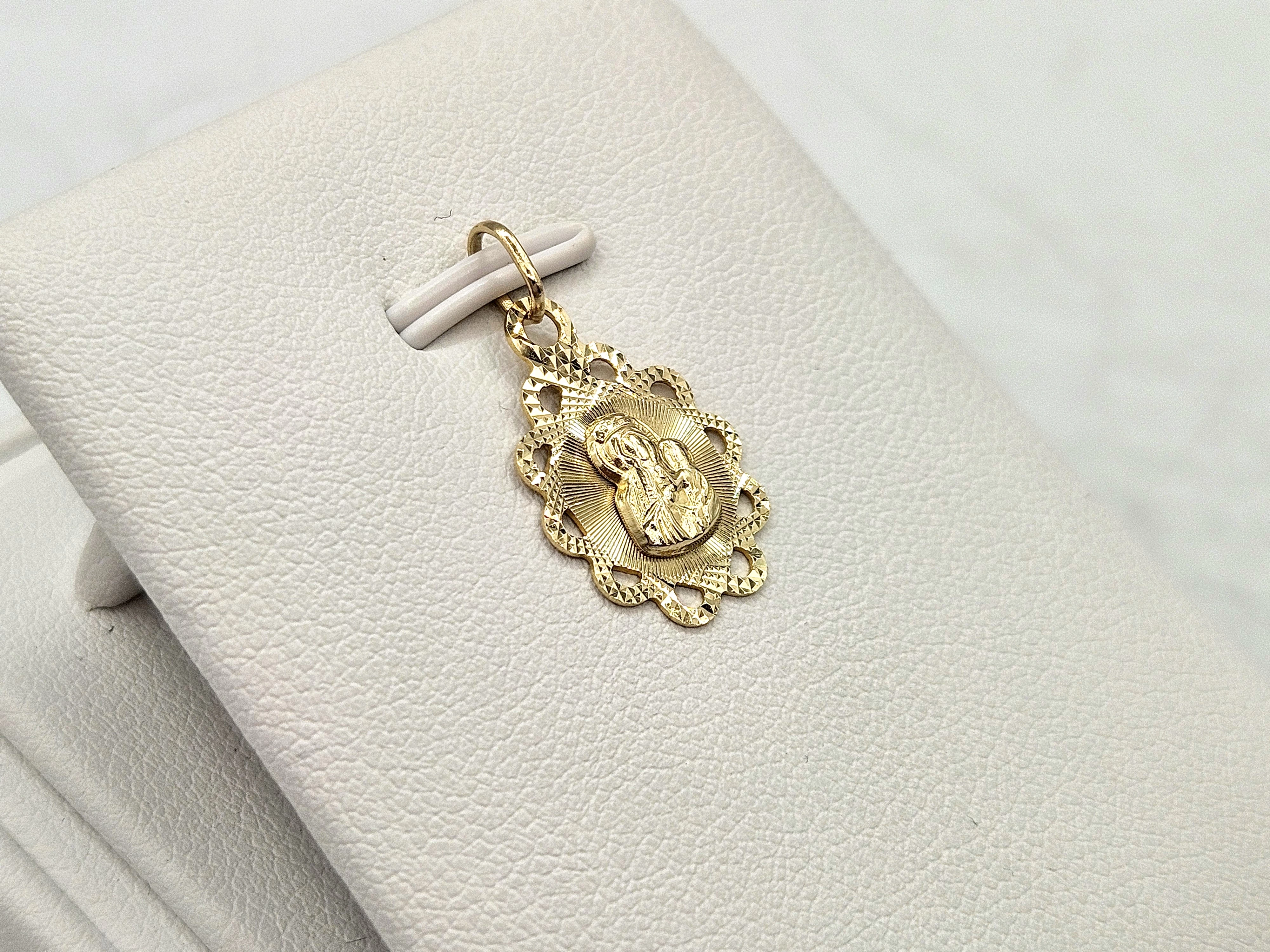 zlota-zawieszka-wisiorek-matka-boska-585-14k-083g-22mm-ean-gtin-6932308200049