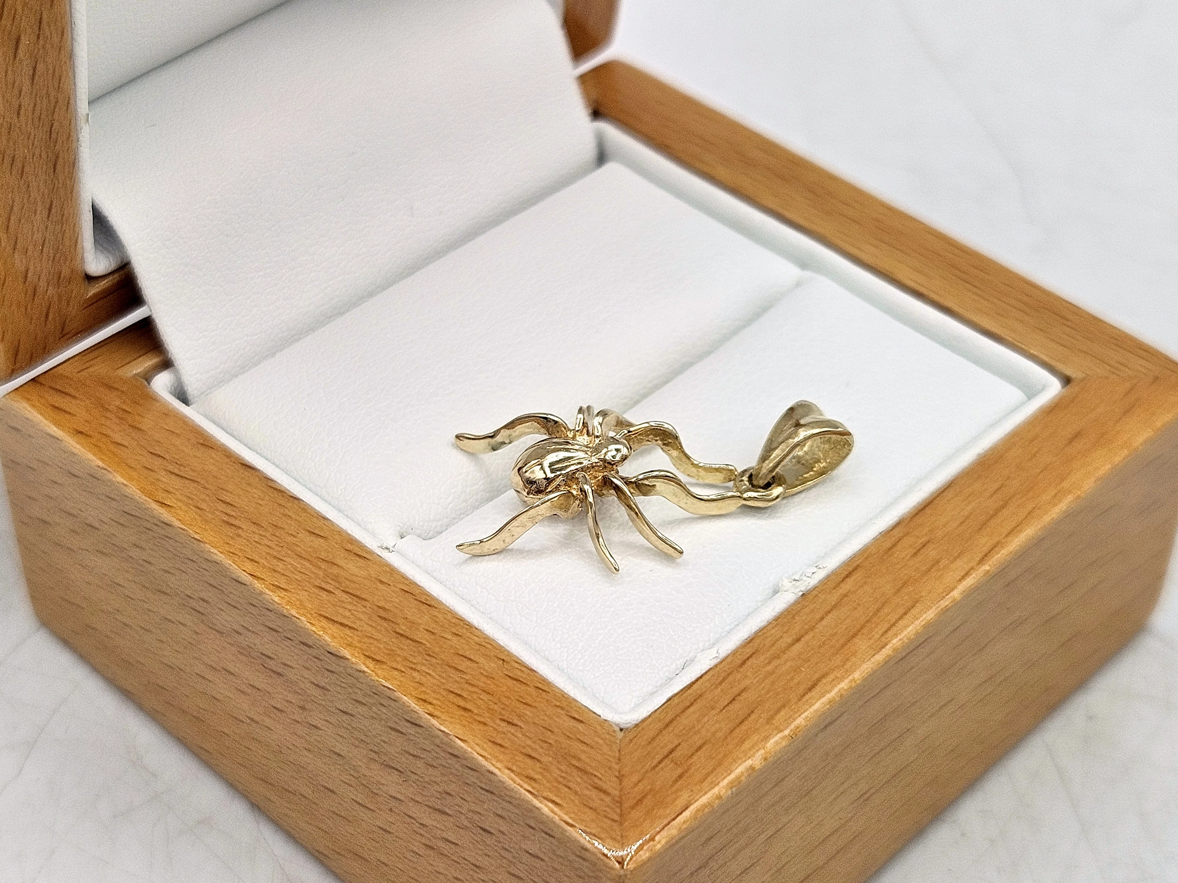 zlota-zawieszka-wisiorek-pajak-333-8k-131g-26mm-kamien-17088-128