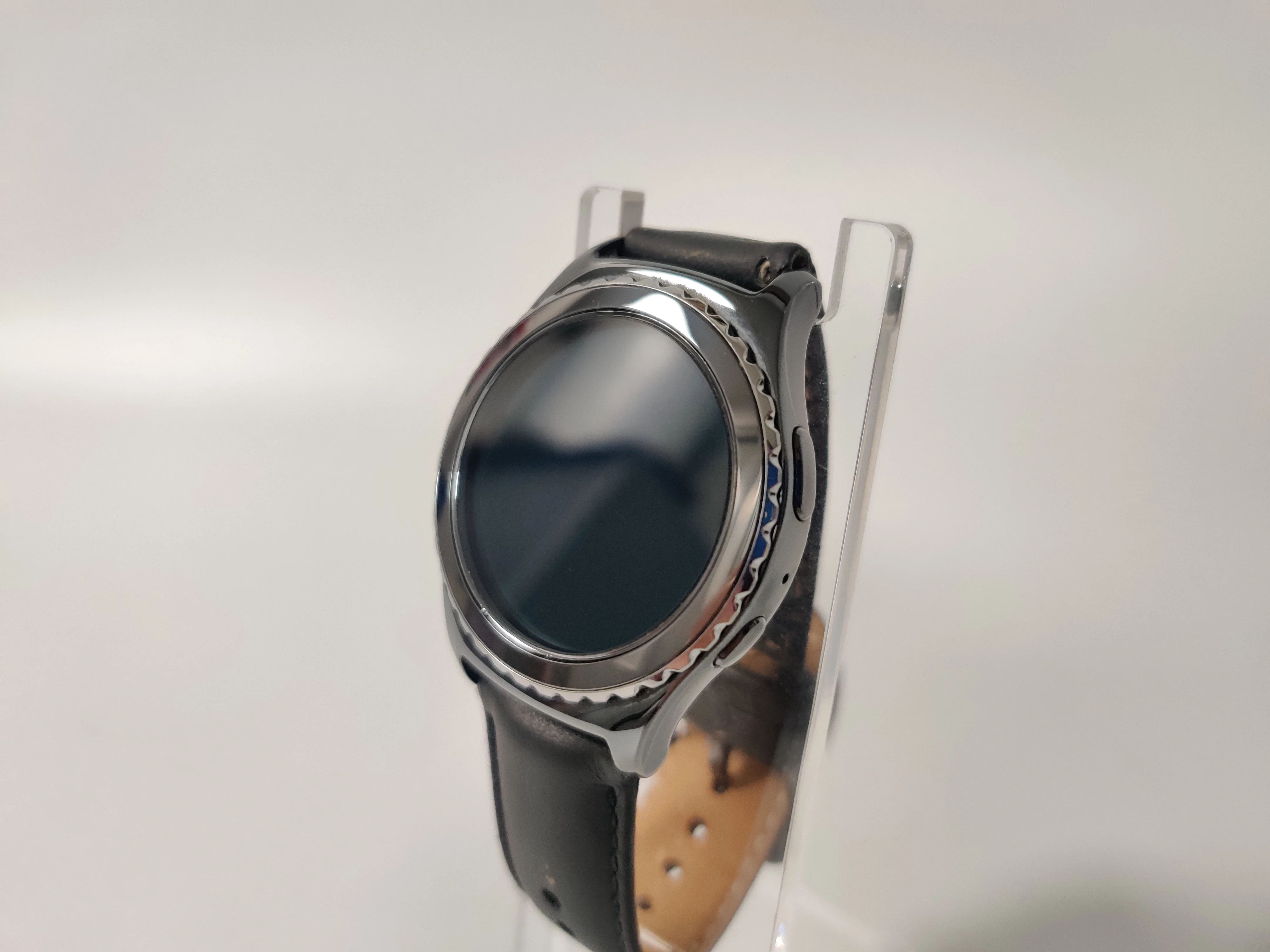 smartwatch-samsung-gear-s2-classic-szerokosc-koperty-399