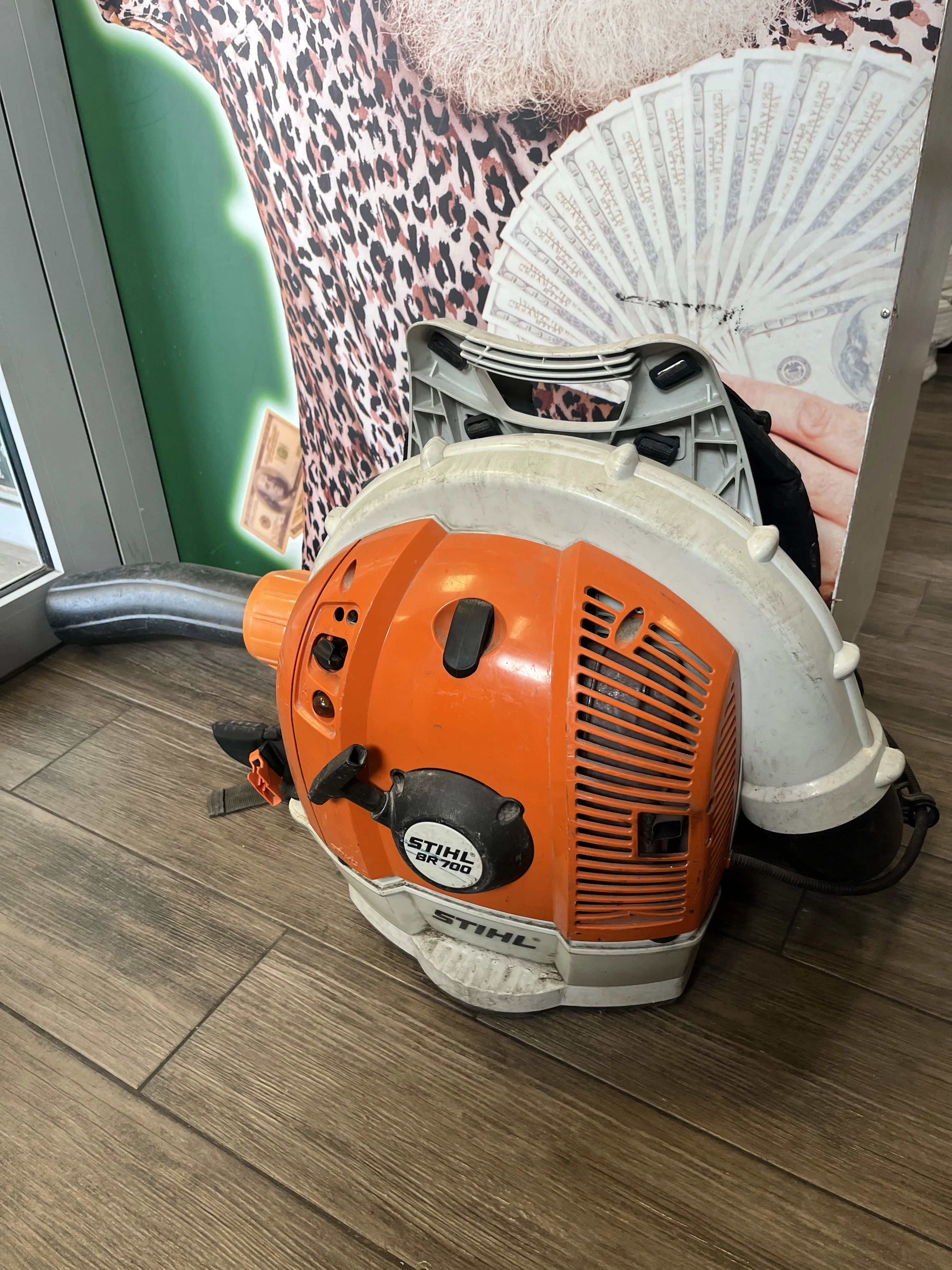 dmuchawa-do-lisci-stihl-br-700-osiedle-teatralne-3u15-krakow