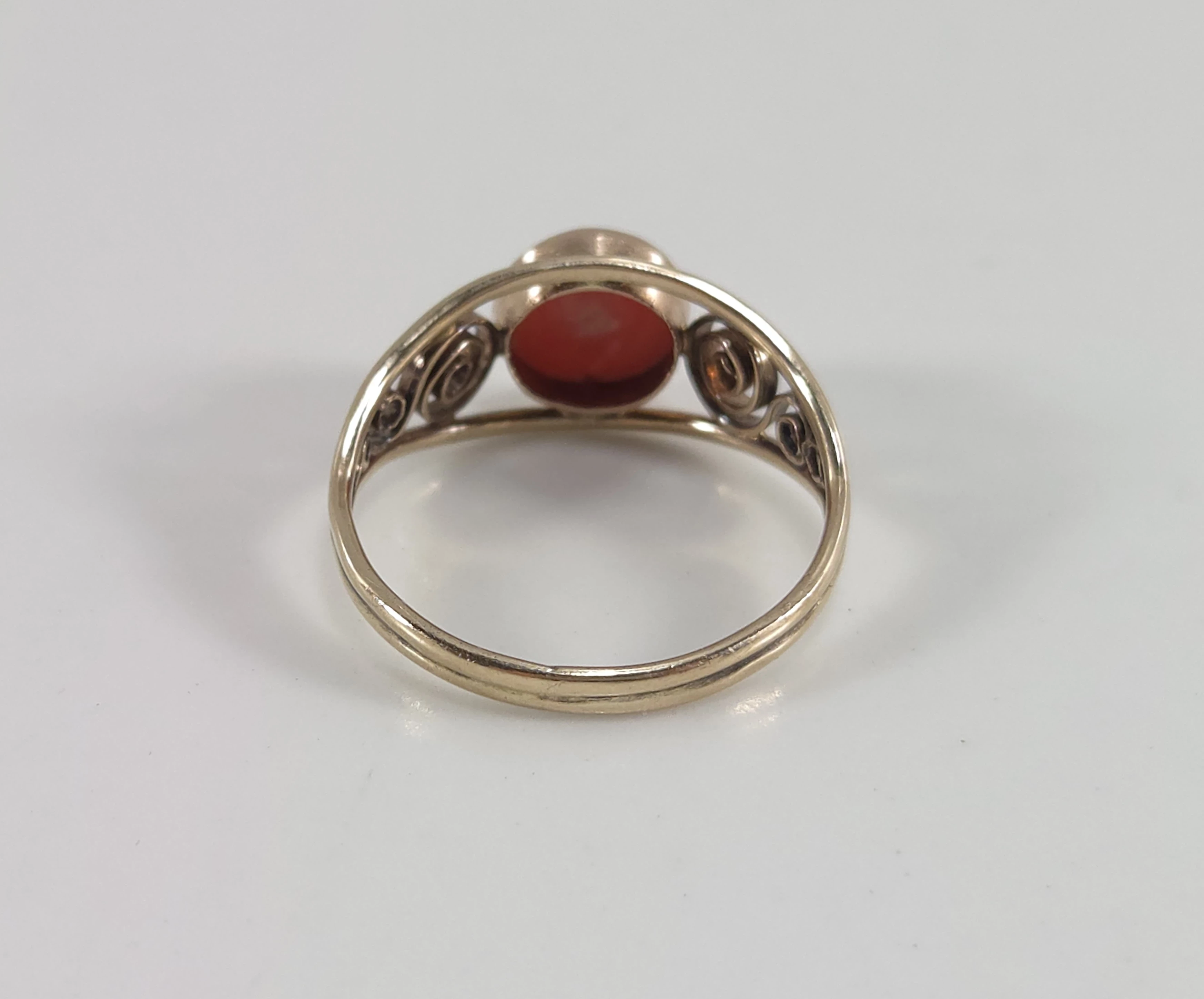 zloty-pierscionek-z-koralem-pr585-246g-rozm18-rodzaj-2205-16