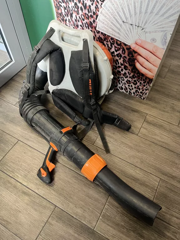 dmuchawa-do-lisci-stihl-br-700-marka-248811-951570