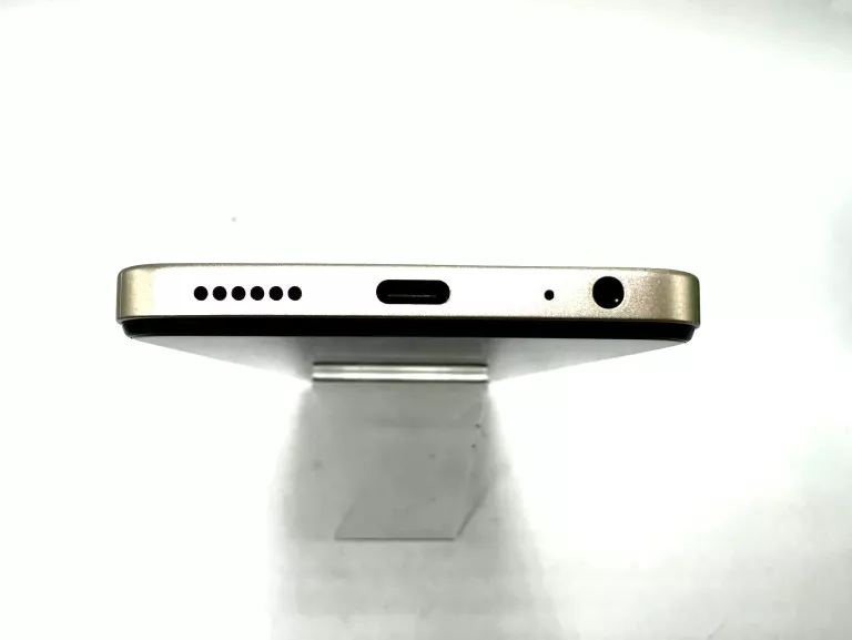 telefon-infinix-smart-8-przekatna-ekranu-660