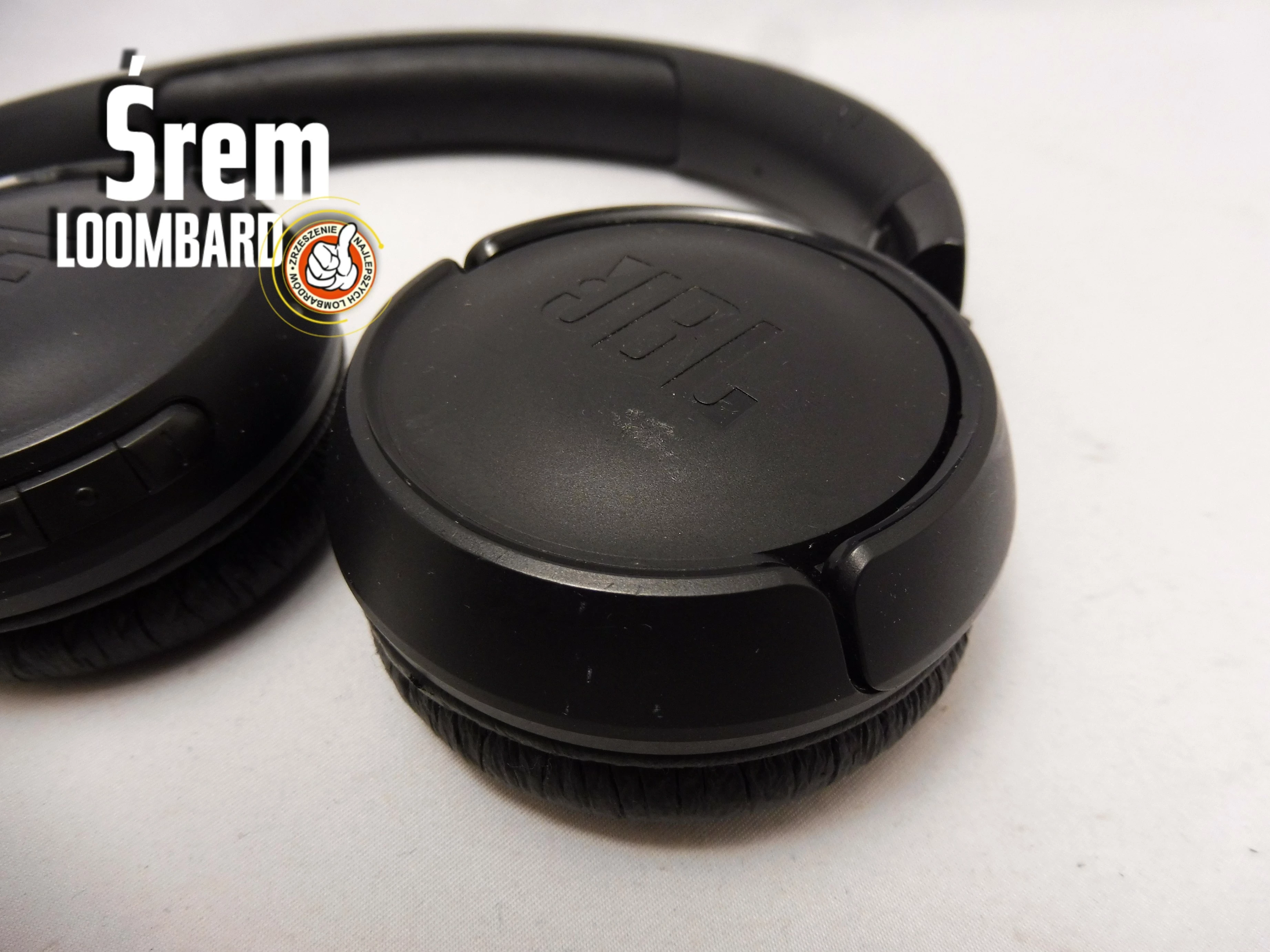 sluchawki-jbl-tune-520bt-solo-stan-11323-2