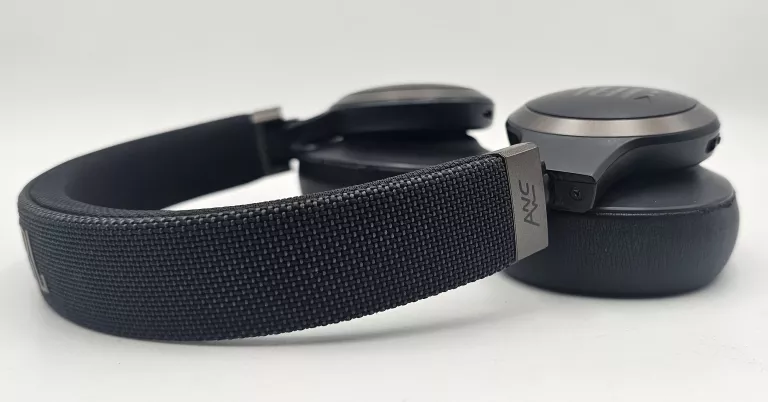 sluchawki-bt-jbl-live-650bt-transmisja-sygnalu-203713-217785