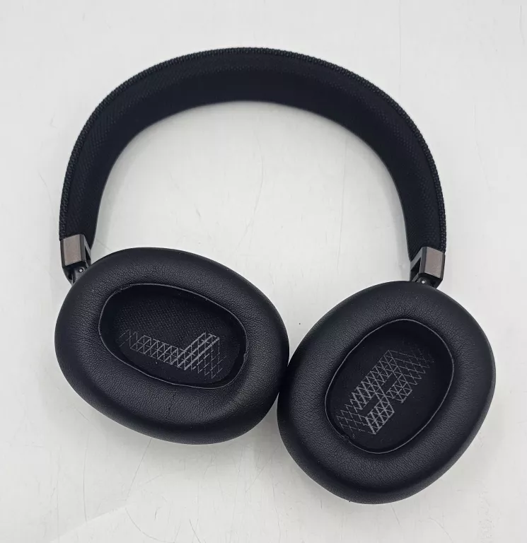 sluchawki-bt-jbl-live-650bt-model-250439-1920184