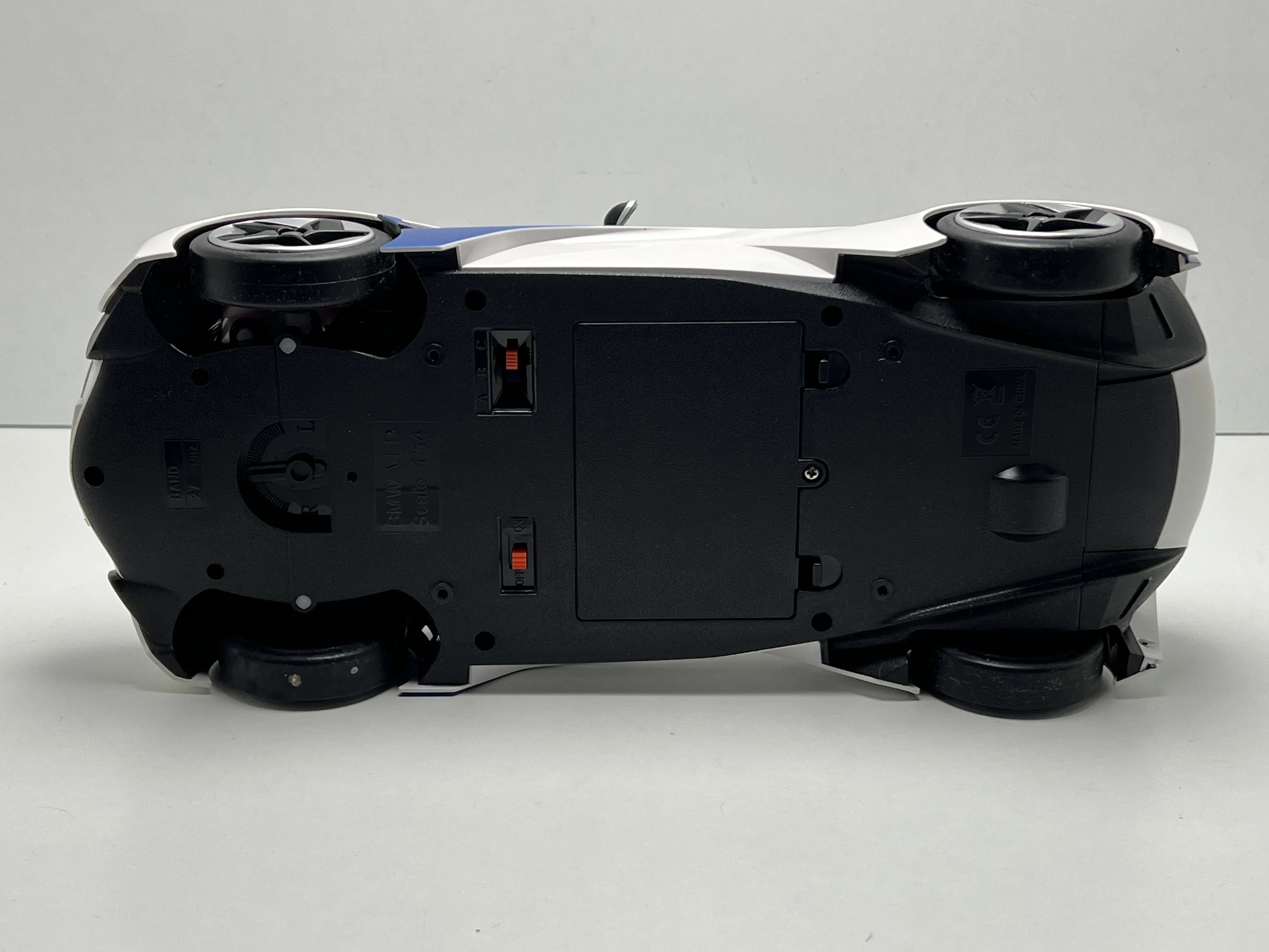 samochod-zdalne-sterowany-rc-concept-bmw-vision-114-sosnkowskiego-4a-opole-sj