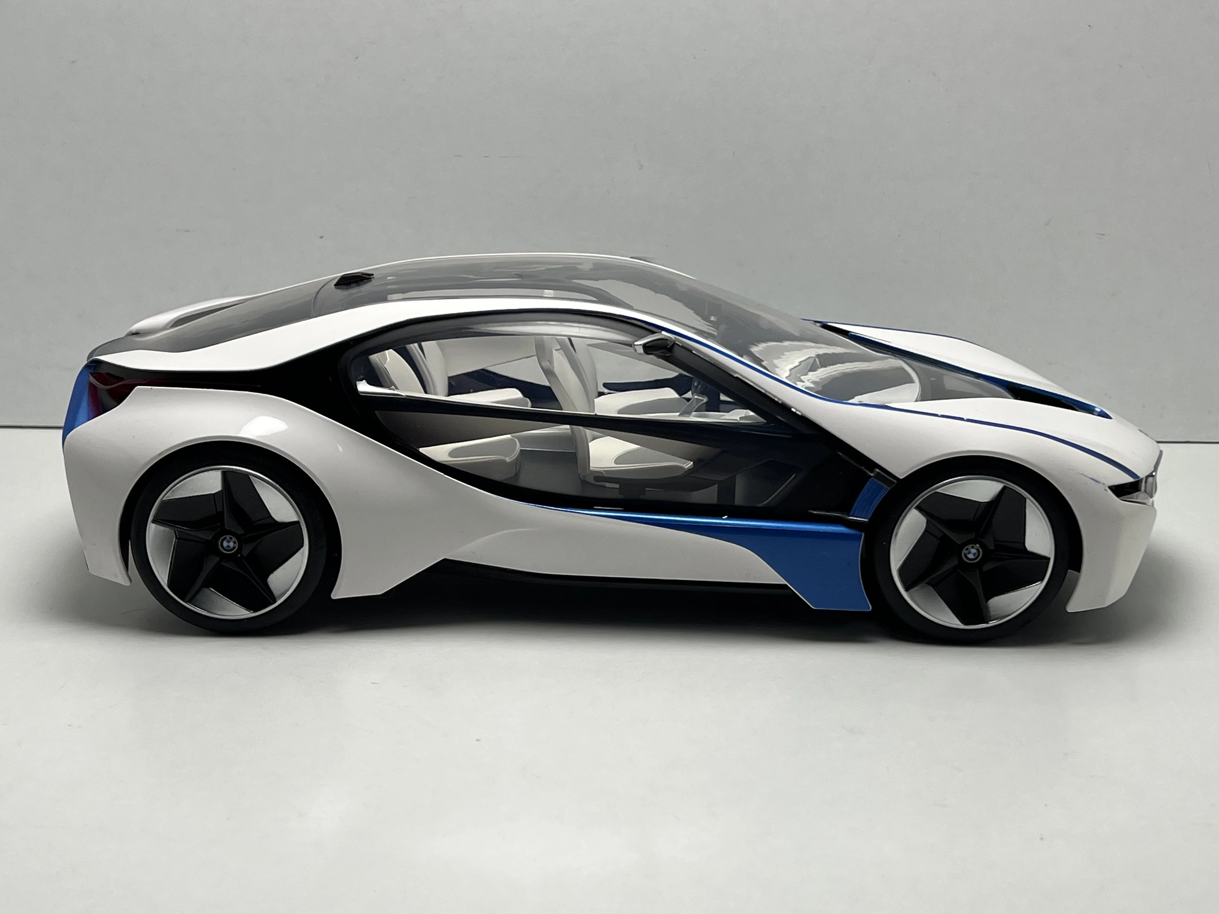 samochod-zdalne-sterowany-rc-concept-bmw-vision-114-ean-gtin-6928690903132
