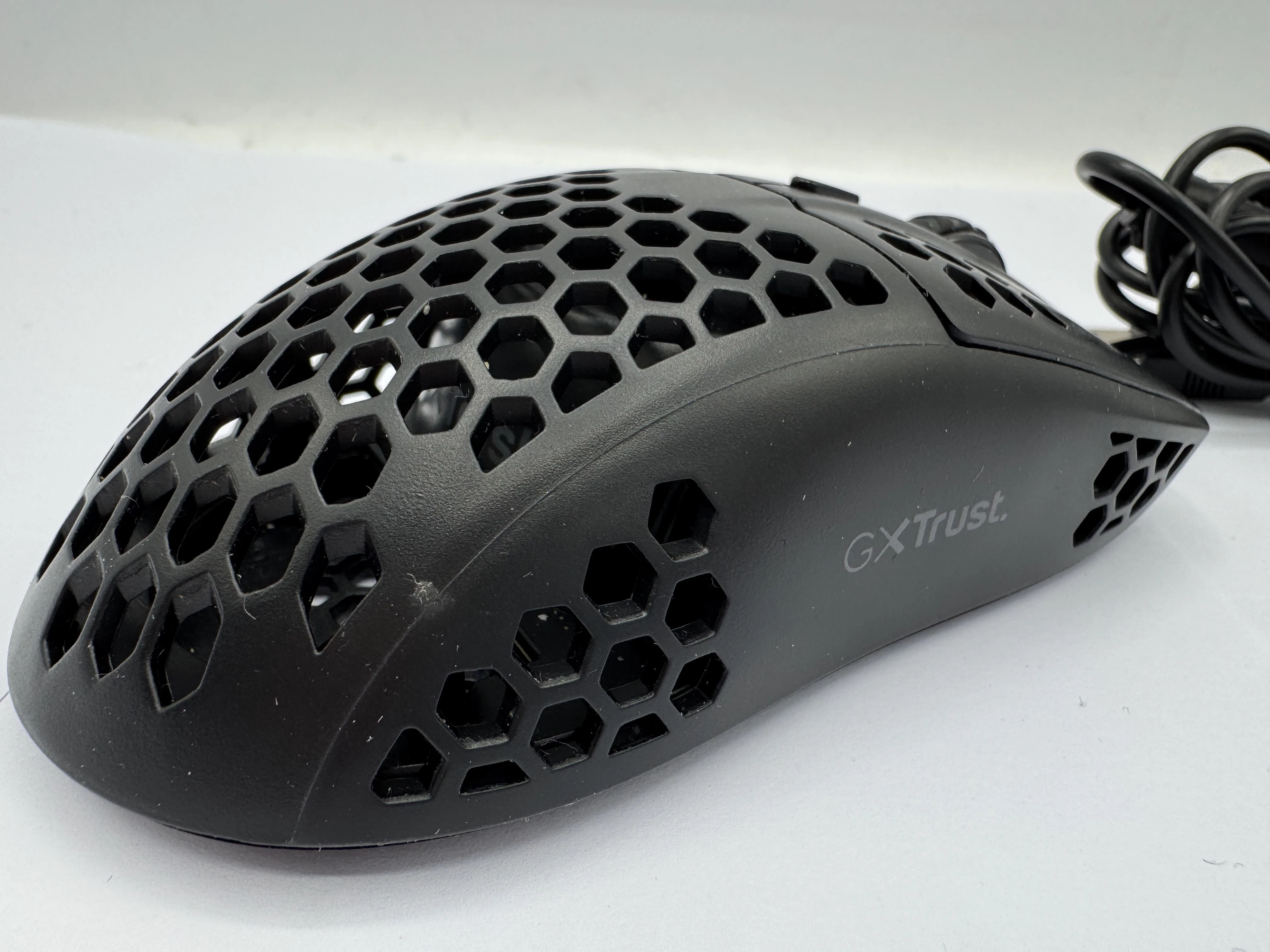 myszka-przewodowa-trust-gxt-928-helox-sensor-optyczny-ean-gtin-8713439253061