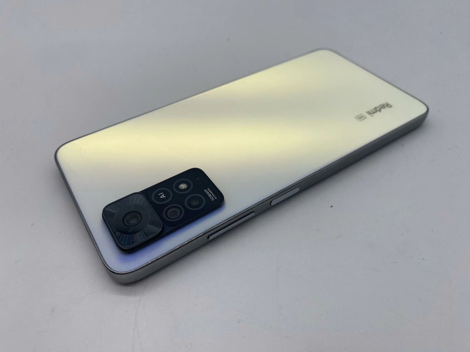 telefon-xiaomi-redmi-note-11-pro-przekatna-ekranu-667