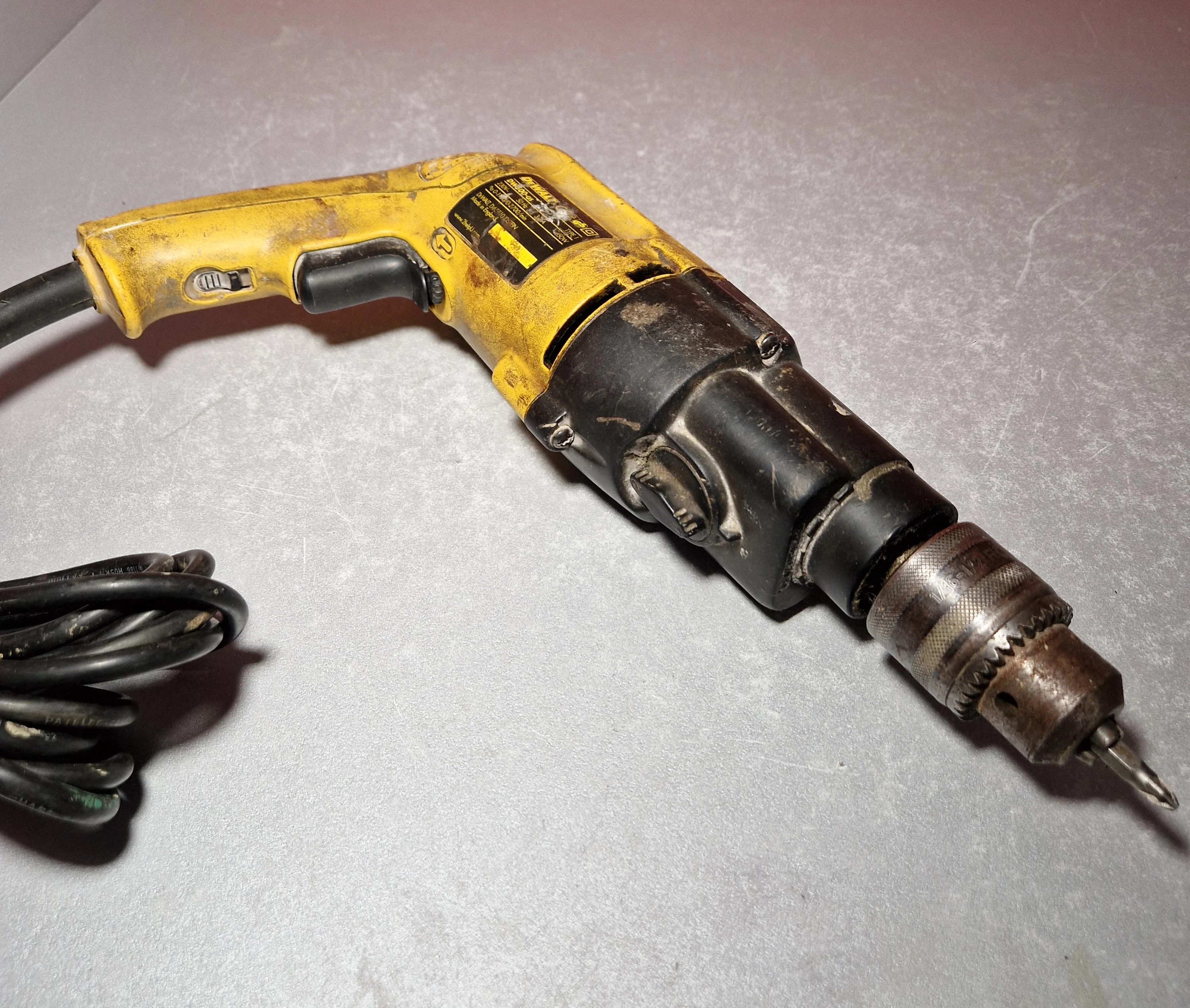 wiertarka-dewalt-dw500-qs-uszkodzony-kabel-rodzaj-129632-4