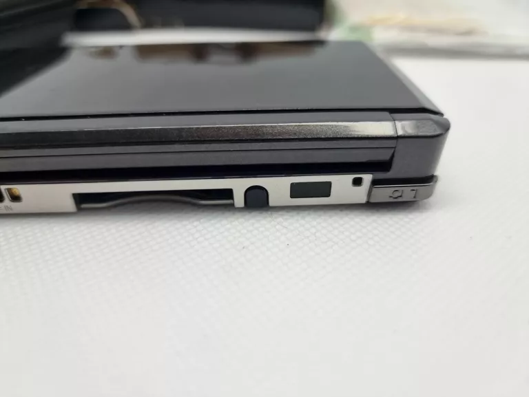 konsola-nintendo-3ds-cosmo-black-wifi-zawiera-baterie-250685-2006716