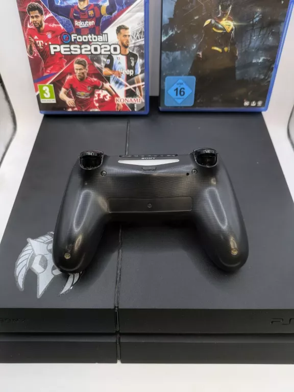 konsola-ps4-1tb-2-pady-1-driftujace-analogi-2-gry-wersja-130590-2