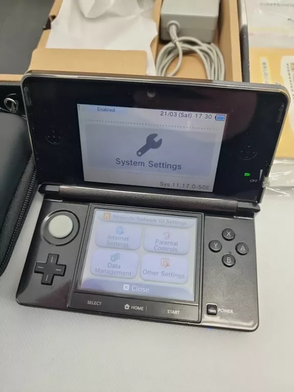 konsola-nintendo-3ds-cosmo-black-wifi-stan-11323-2