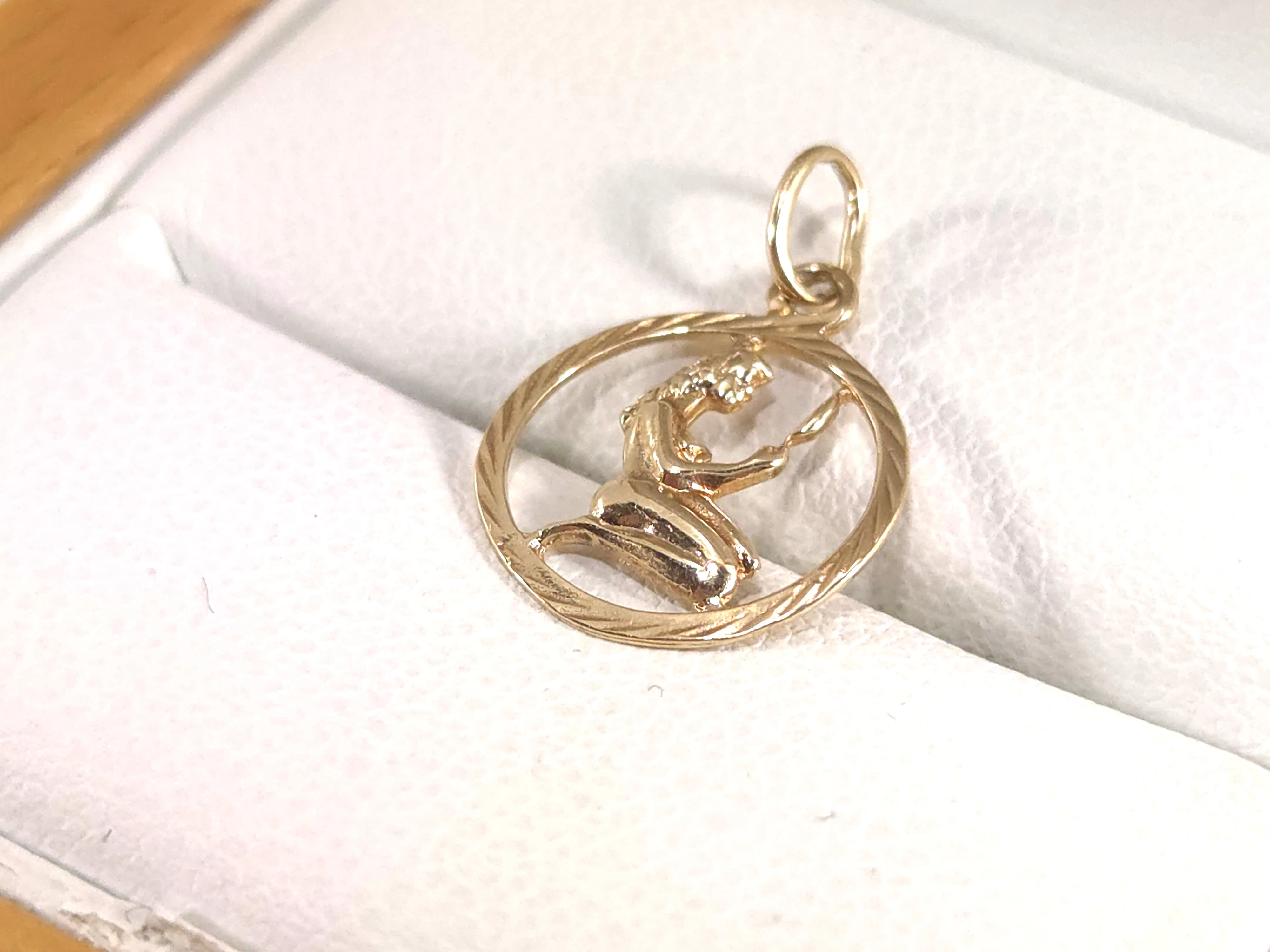 zlota-zawieszka-panna-047g-585-kamien-17088-128