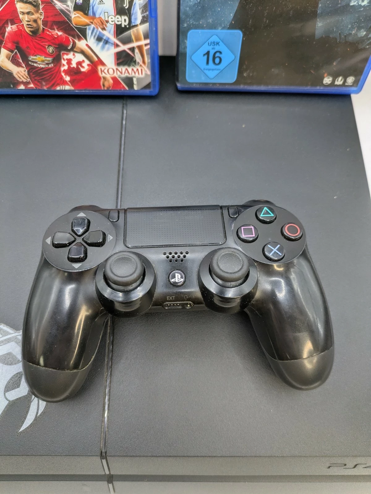 konsola-ps4-1tb-2-pady-1-driftujace-analogi-2-gry-kod-producenta-cuh-2116b