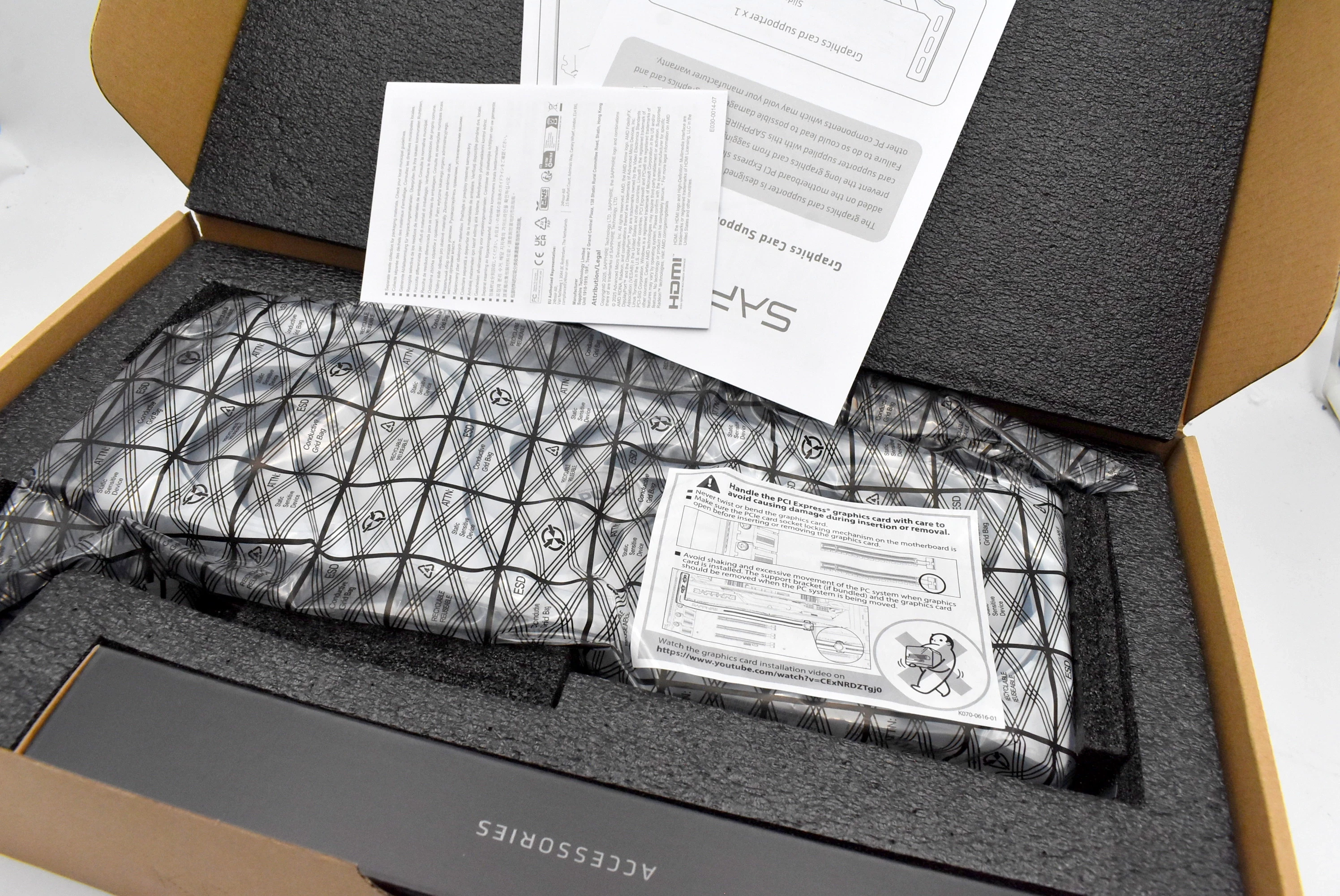 karta-graficzna-sapphire-technology-radeon-rx-9070-xt-pure-oc-16gb-256bit-interfejs-zlacza-karty-206298-226958