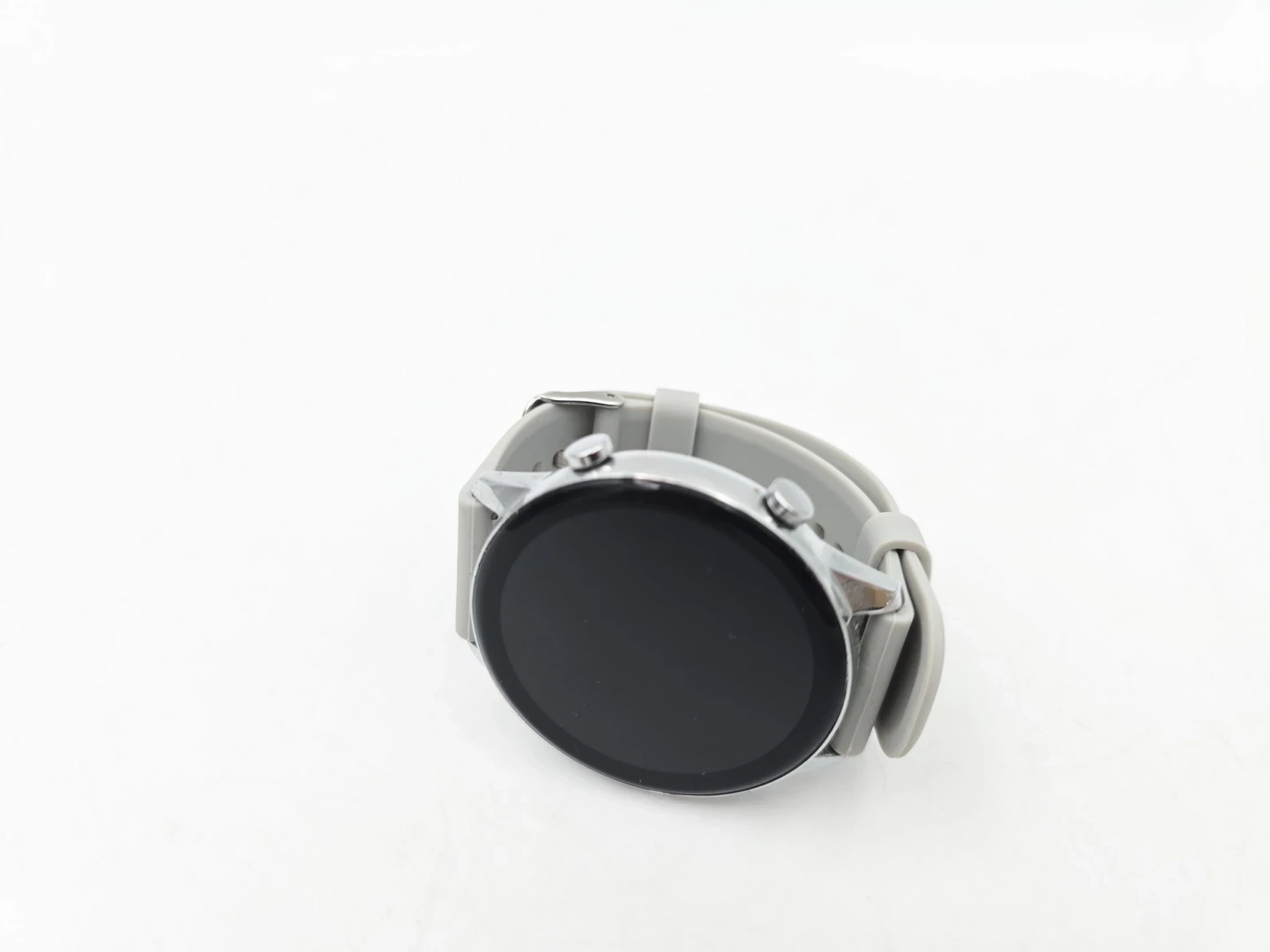 smartwatch-szary-kabel-ladujacy-ean-gtin-0792649668153