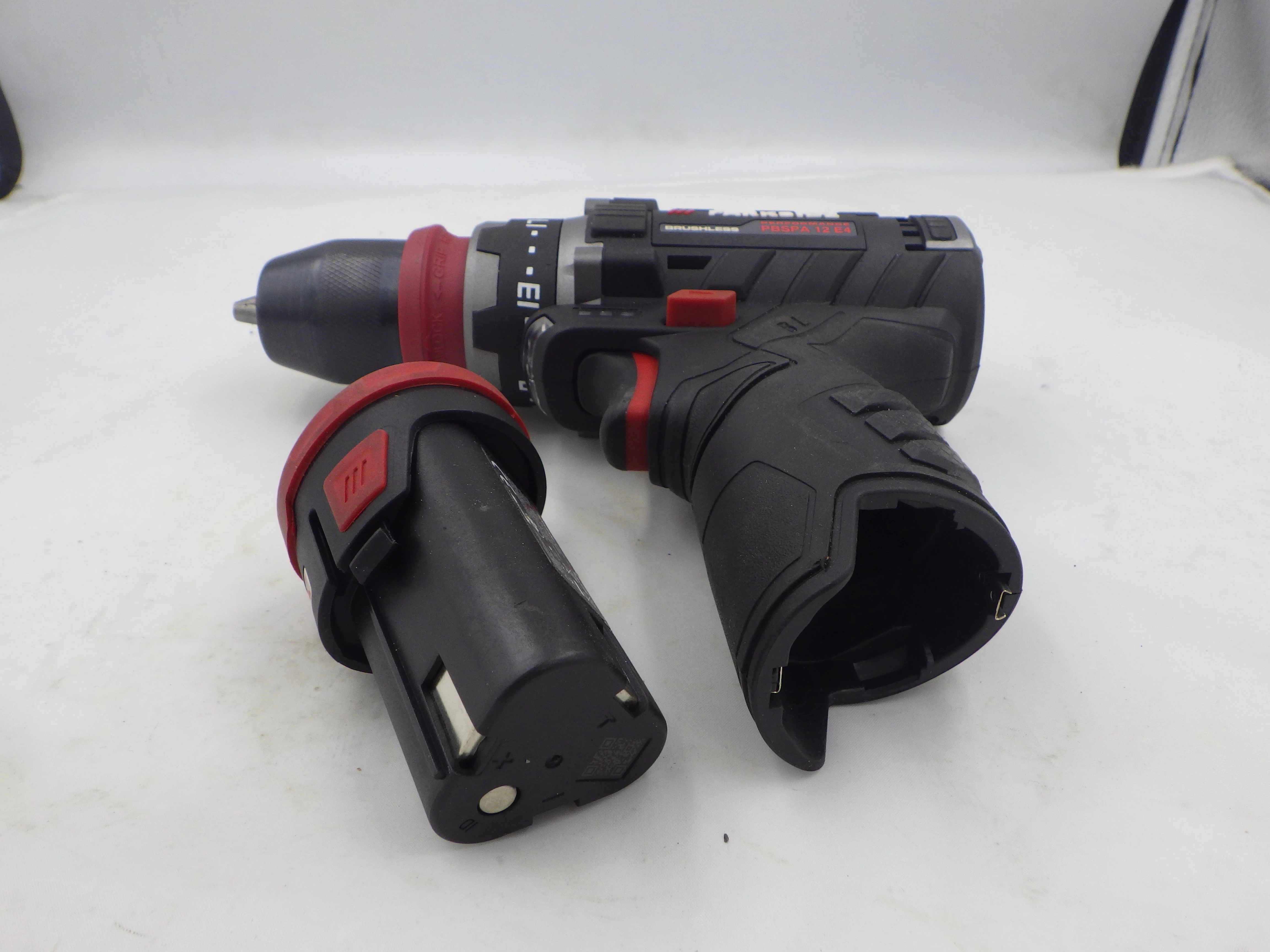 wkretarka-parkside-pbspa-12-c3-2-aku-lad-etui-pojemnosc-akumulatora-200