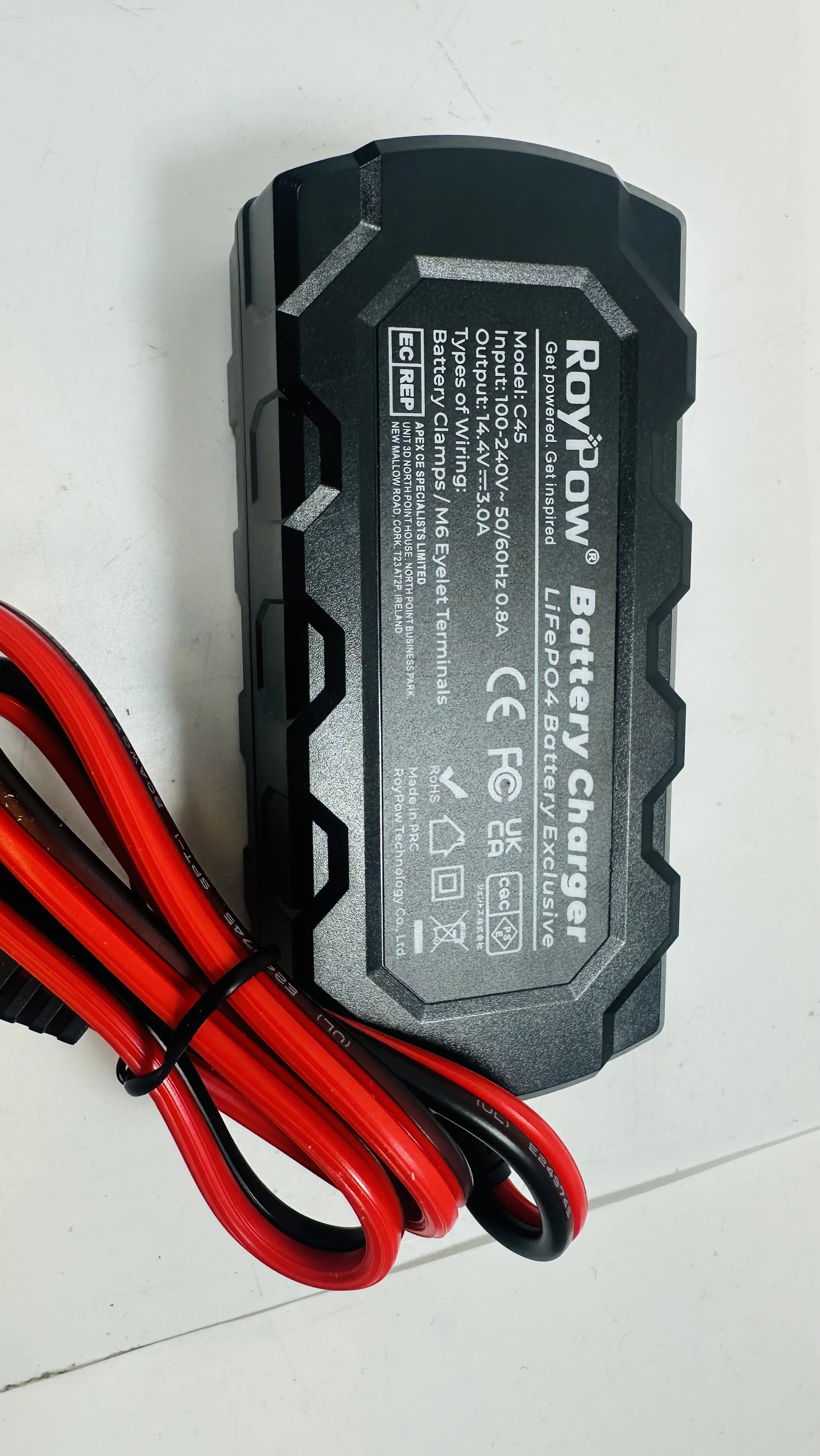 ladowarka-litowa-lifepo4-12-v-10-amperowa-ladowarka-roypow-z-zaciskiem-ean-gtin-708191972037