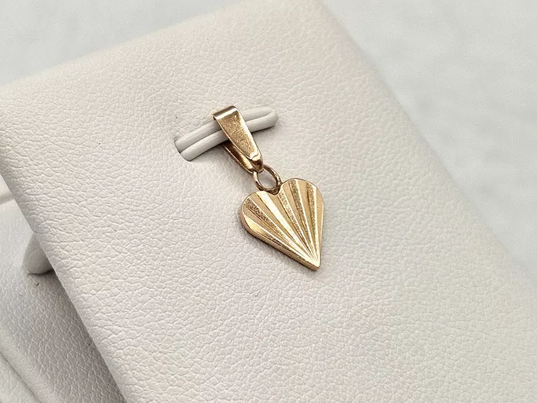 zlota-zawieszka-serce-rozowe-zloto-583-081g-19mm-ean-gtin-6932308200049