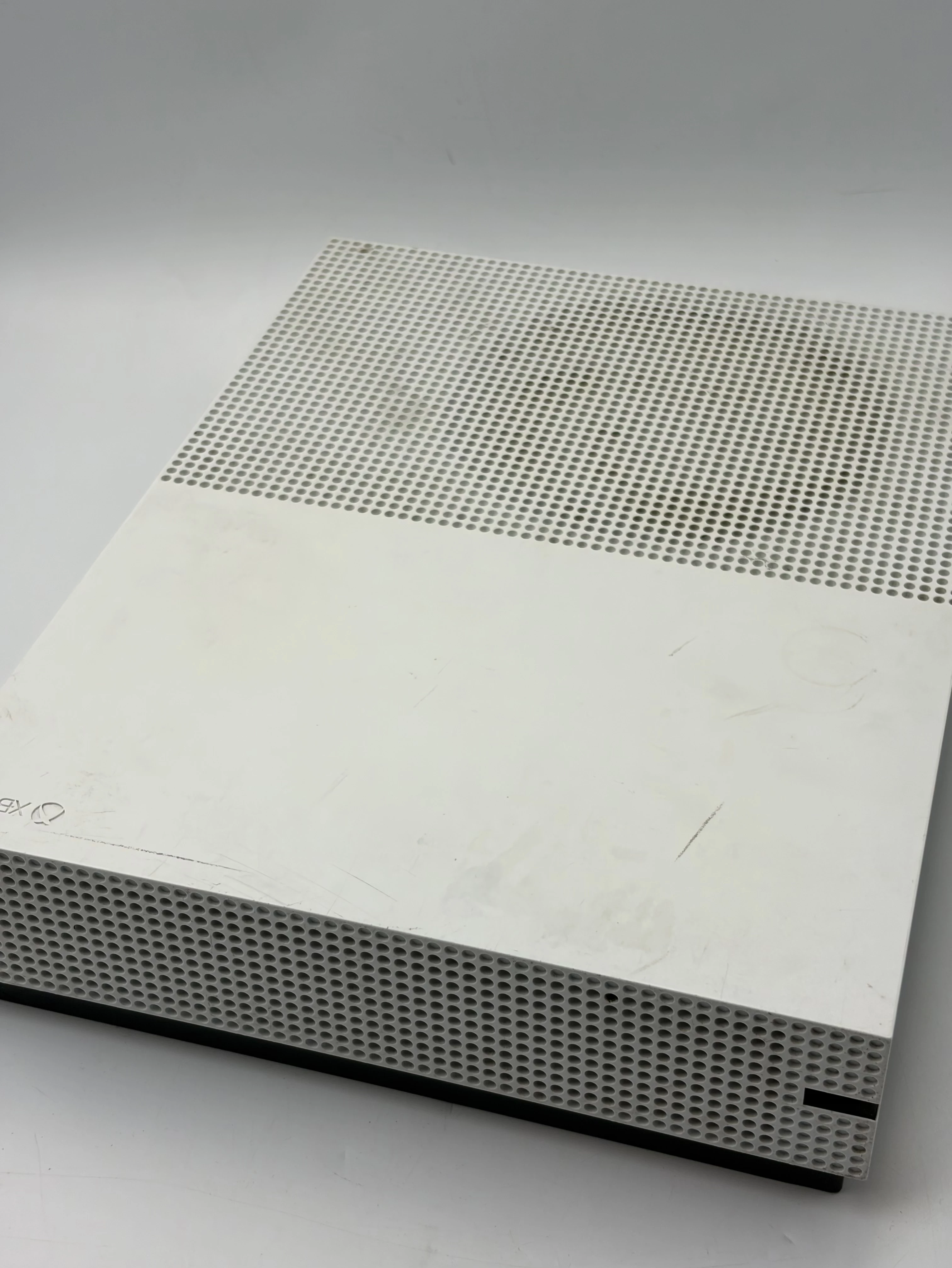 konsola-microsoft-xbox-one-s-1681-1-tb-kod-producenta-1681