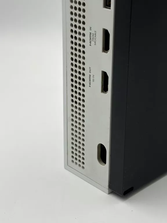 konsola-microsoft-xbox-one-s-1681-1-tb-wersja-konsoli-130591-2