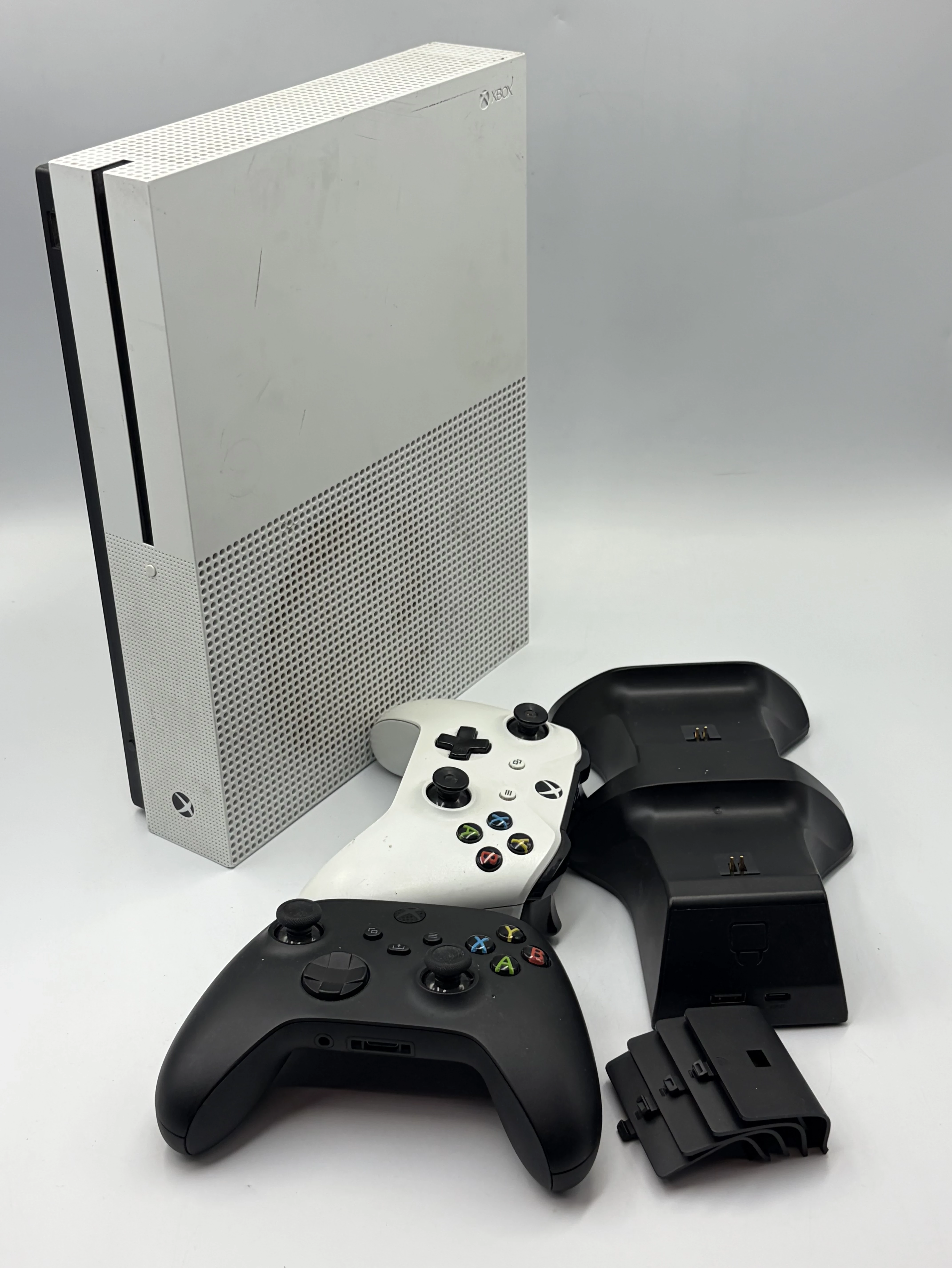 konsola-microsoft-xbox-one-s-1681-1-tb-pl-jozefa-pilsudskiego-92-gniezno