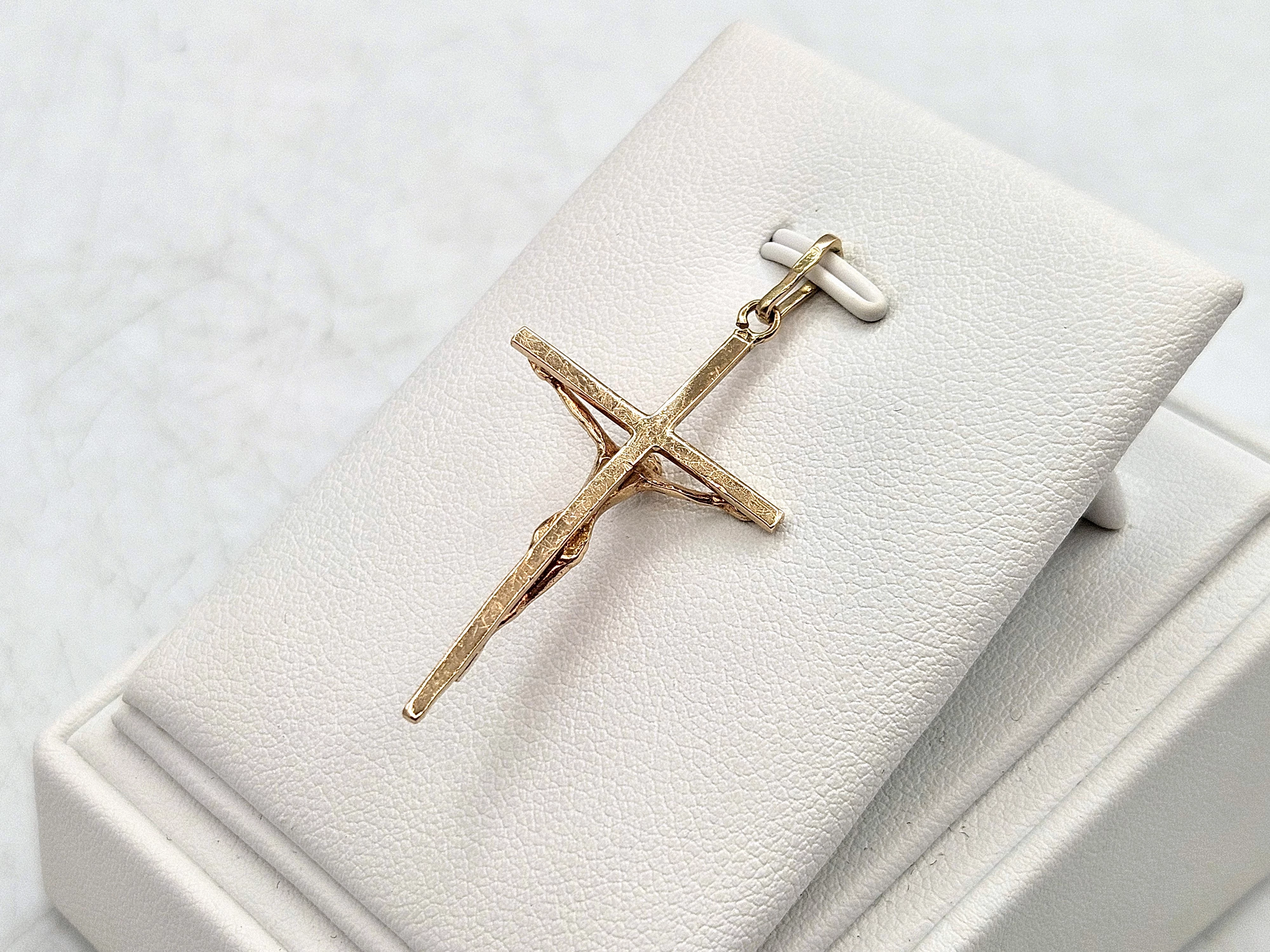 zlota-zawieszka-wisiorek-krzyzyk-583-211g-43mm-rodzaj-2205-2