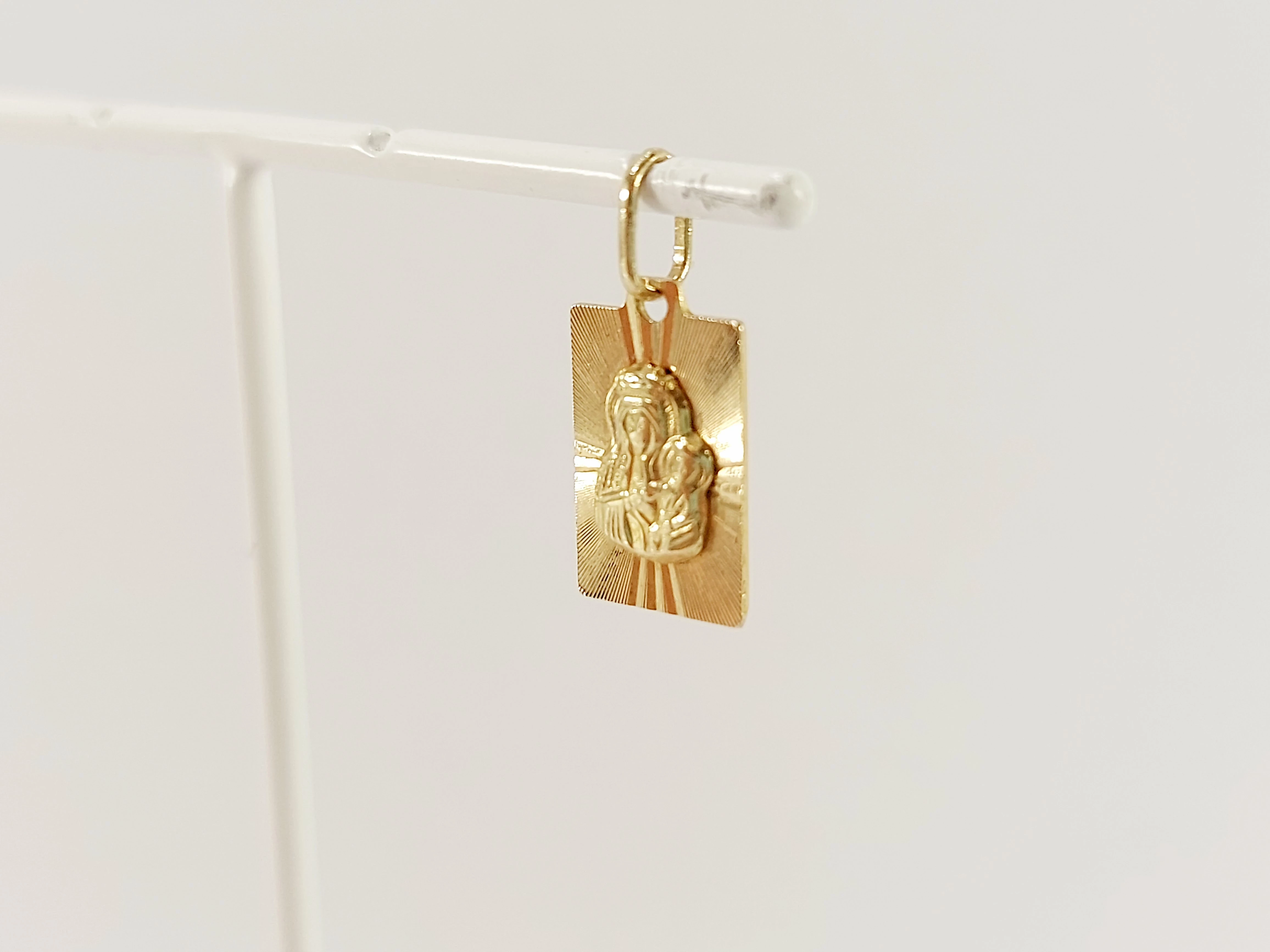 zlota-zawieszka-maryja-585-088g-kamien-17088-524288