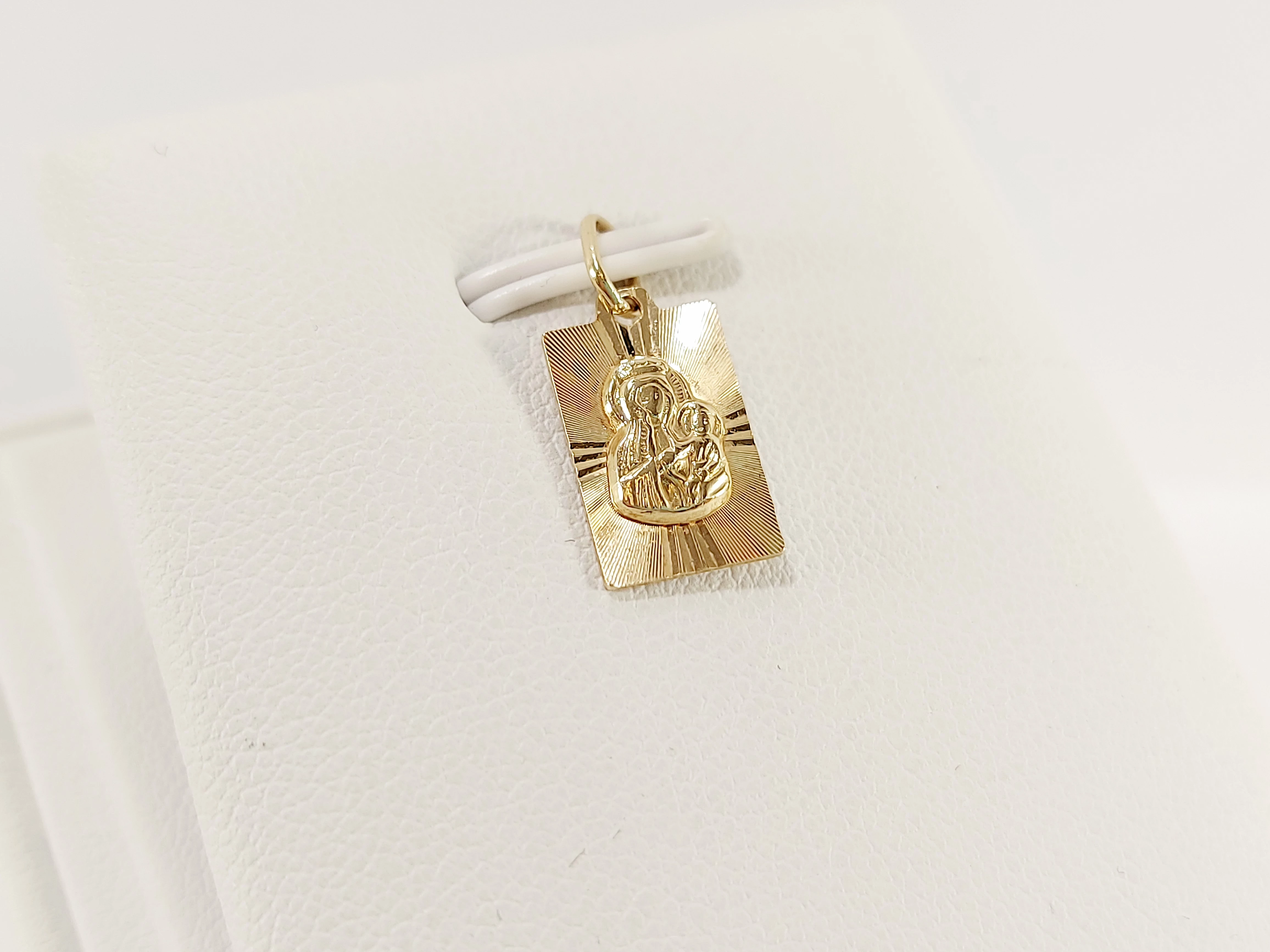 zlota-zawieszka-maryja-585-088g-starolecka-63-poznan-x