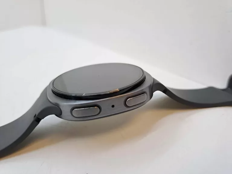 smartwatch-samsung-galaxy-watch8-sm-l325f-komplet-dz-z-dnia-31122025-ean-gtin-8806097481195