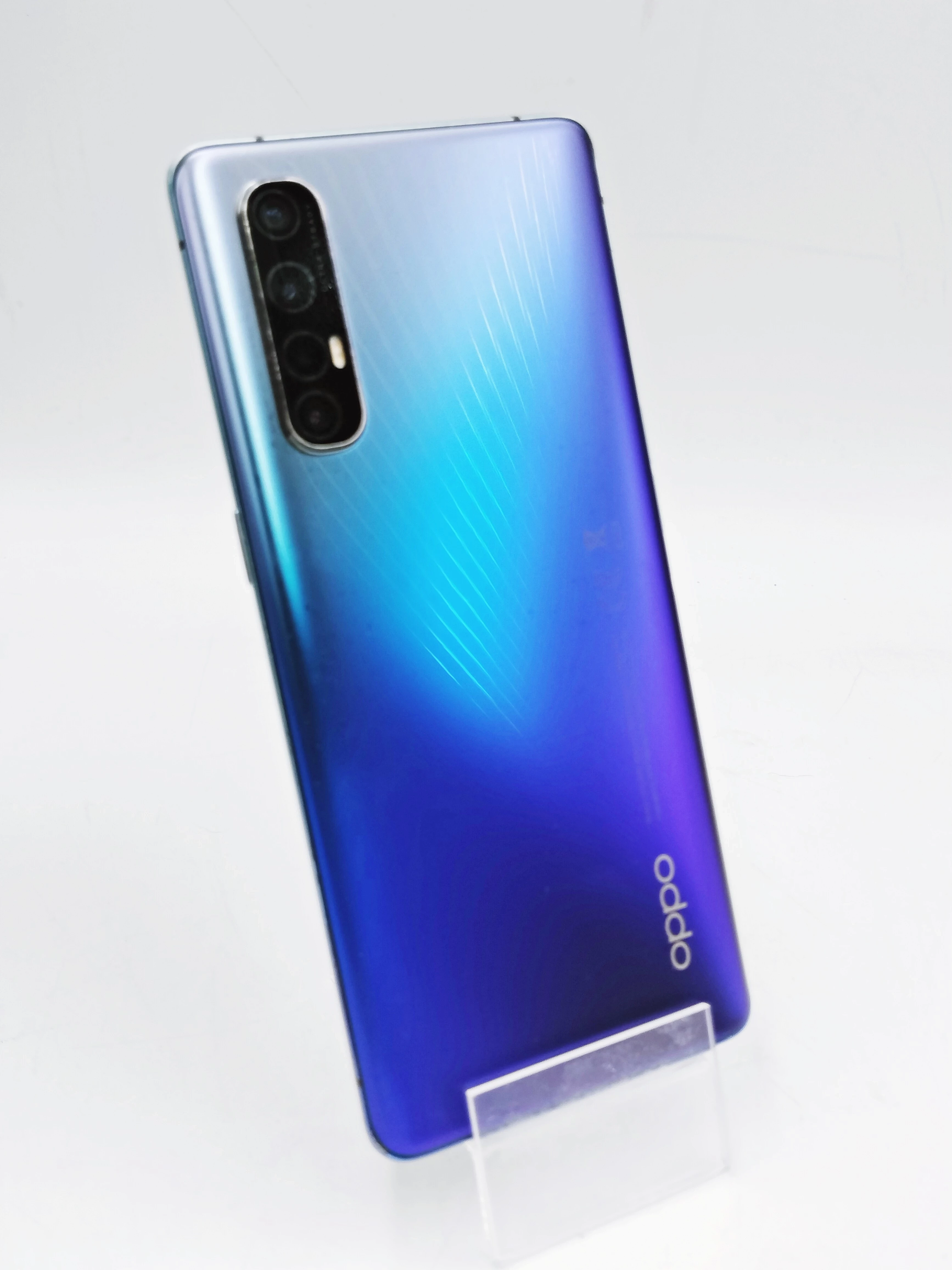 smartfon-oppo-reno3-pro-12-gb-256-gb-4g-lte-niebieski-przekatna-ekranu-650