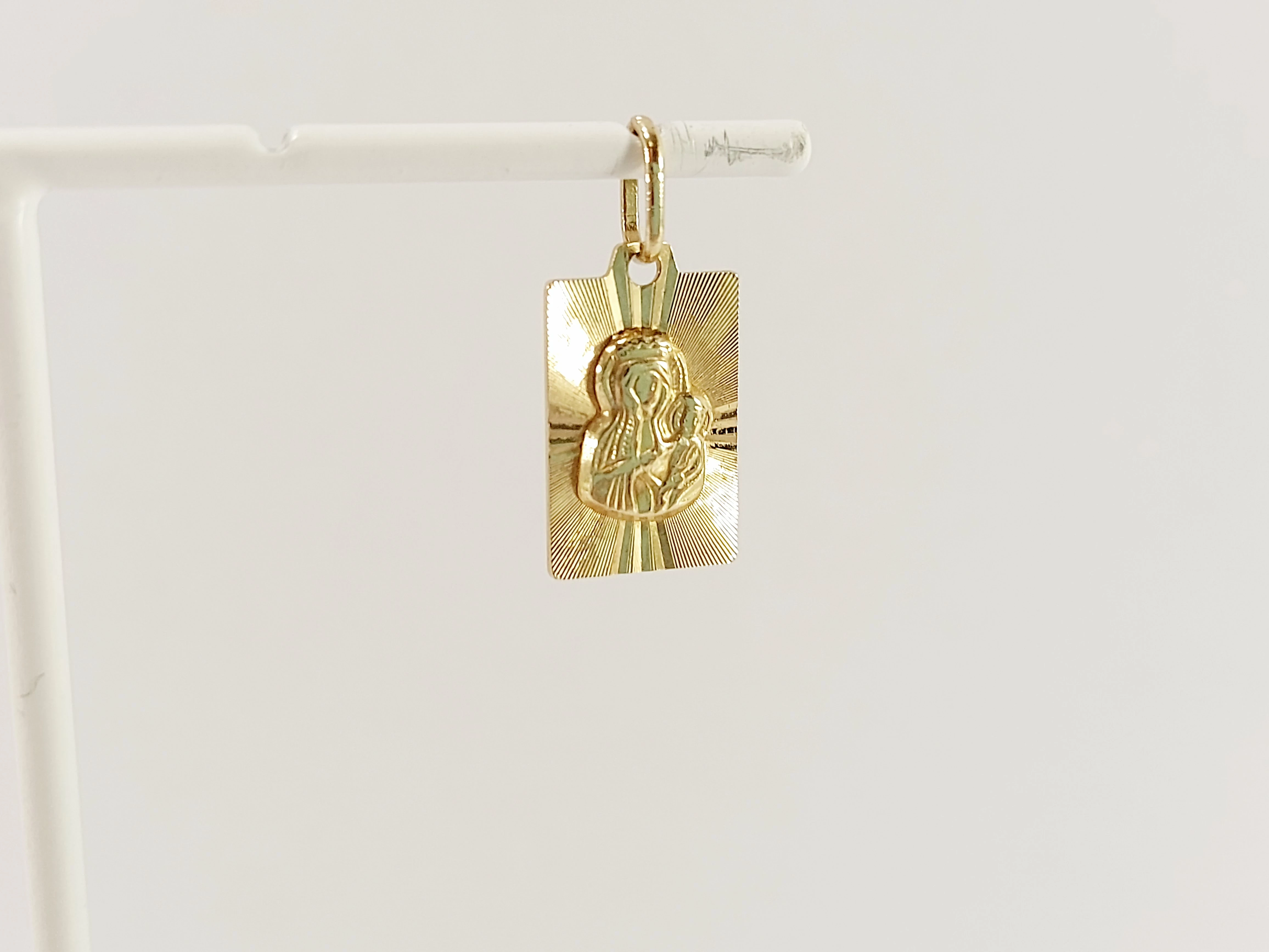 zlota-zawieszka-maryja-585-088g-material-15835-2