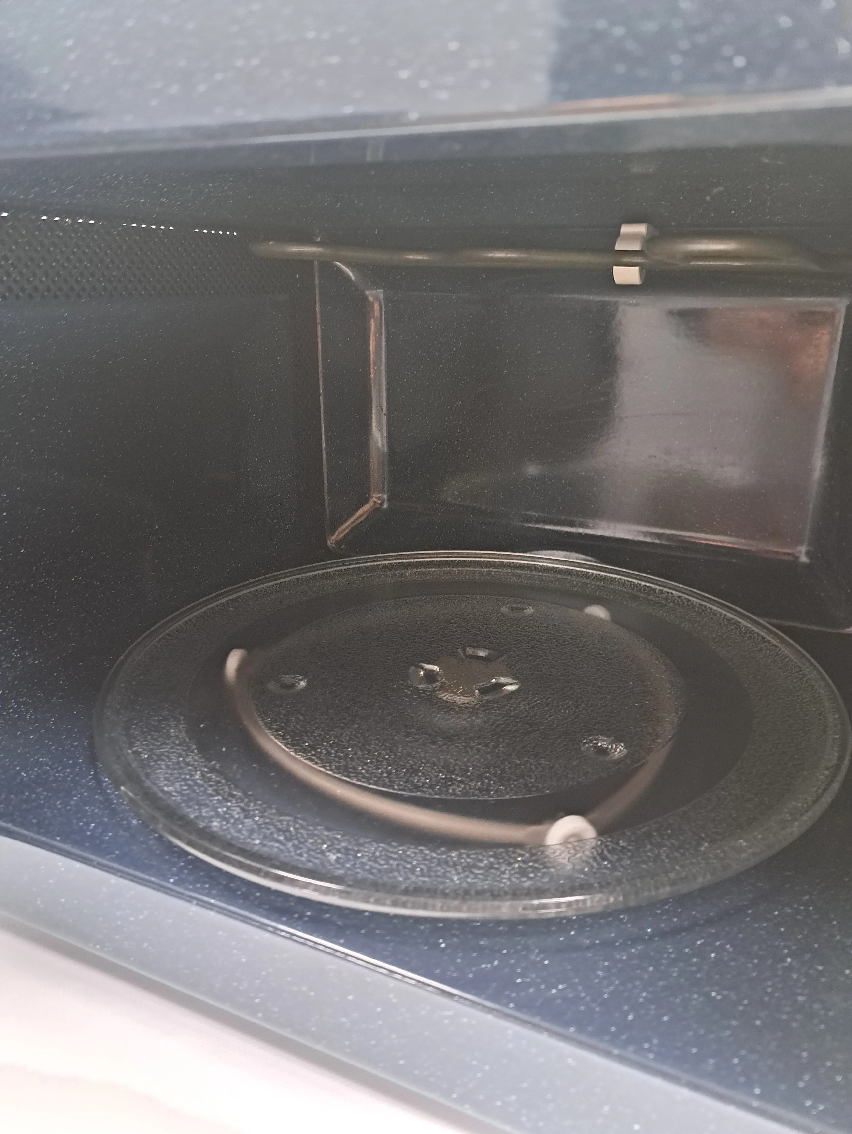 kuchenka-mikrofalowa-samsung-ge83x-800w-pojemnosc-23000