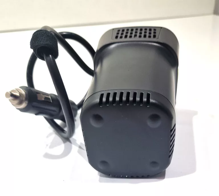 przetwornica-samochodowa-manta-mpi201c-napiecie-wejsciowe-247537-1