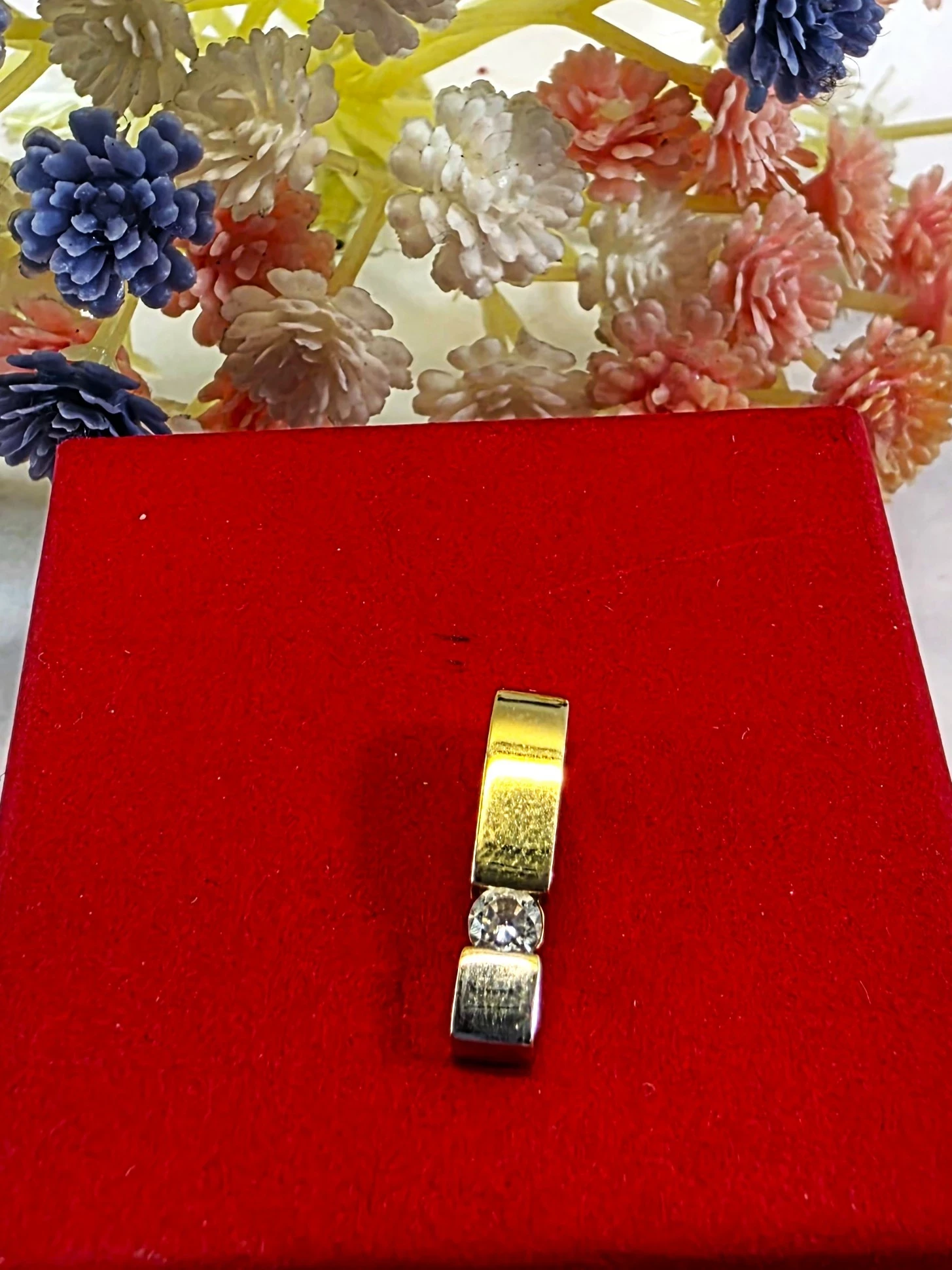 urocza-zlota-zawieszka-08-g-585-grodzienska-29-siemiatycze