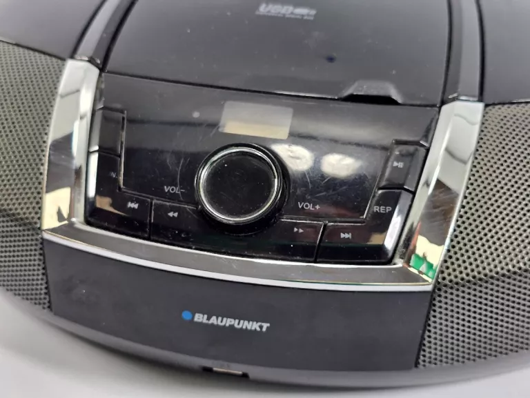 radioodtwarzacz-blaupunkt-bb12bk-czarny-stan-11323-2