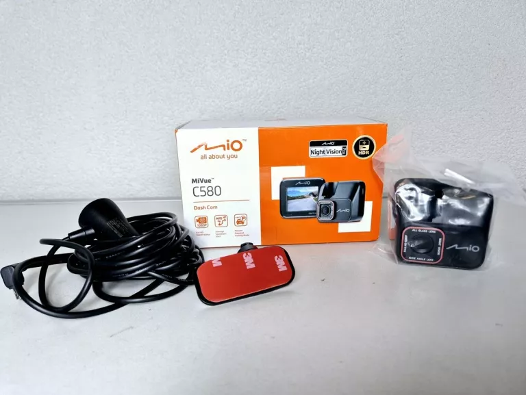 kamerka-samochodowa-wideorejestrator-mivue-c580-sliczna-54-sj-wroclaw