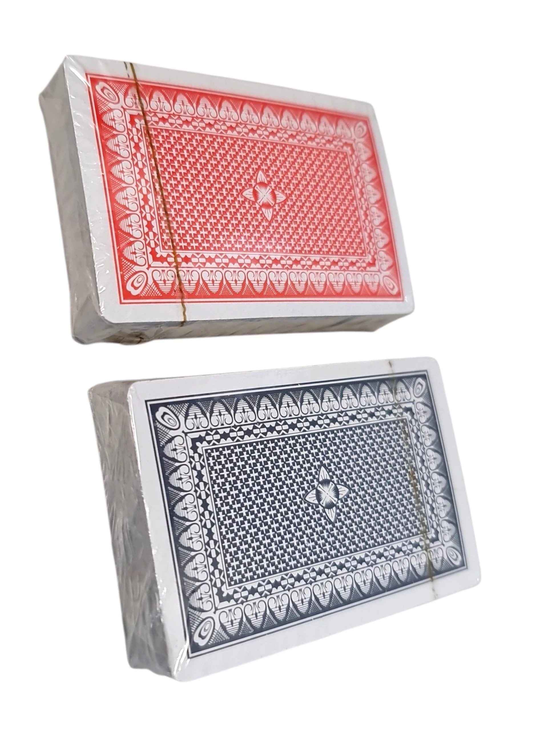 karty-do-gry-pokrywane-plastikiem-2-talie-royal-stan-11323-2