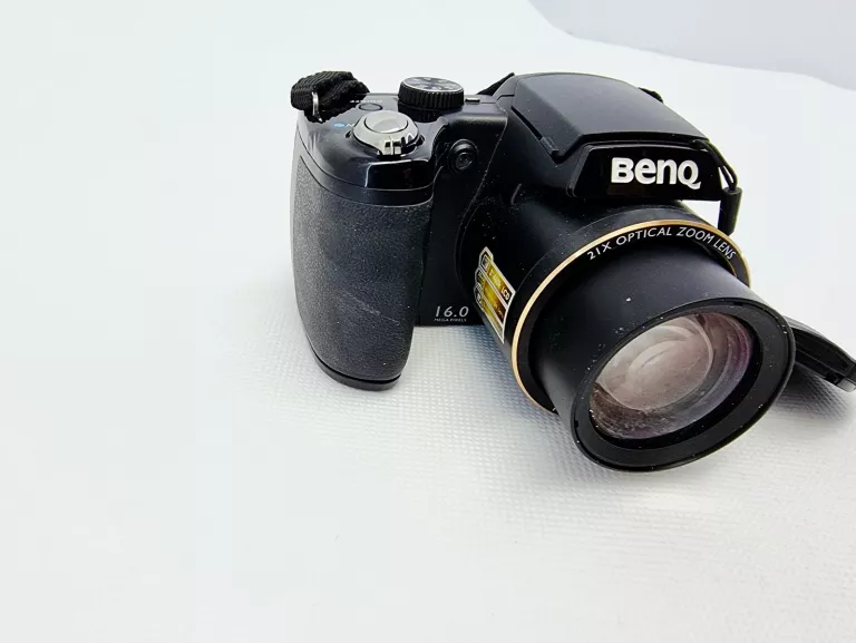 aparat-cyfrowy-benq-gh600-przekatna-ekranu-300