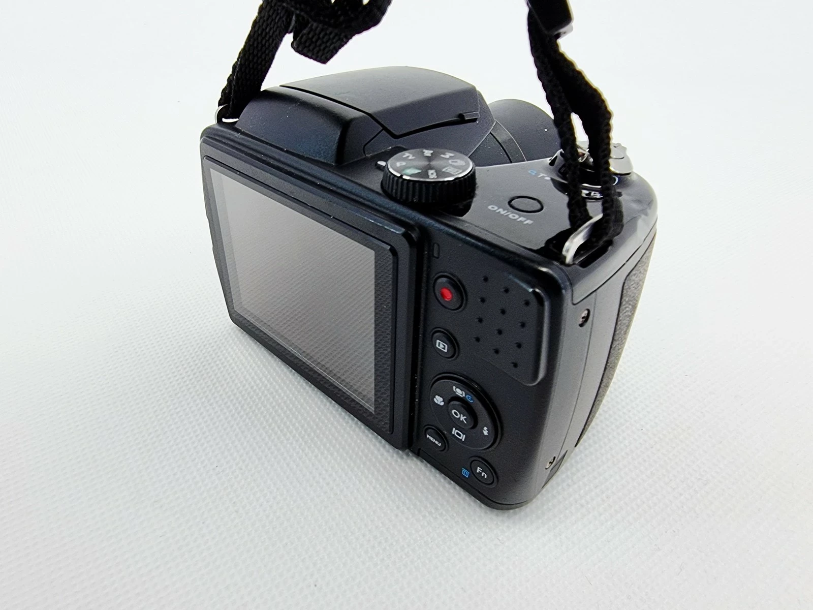 aparat-cyfrowy-benq-gh600-rozdzielczosc-1600