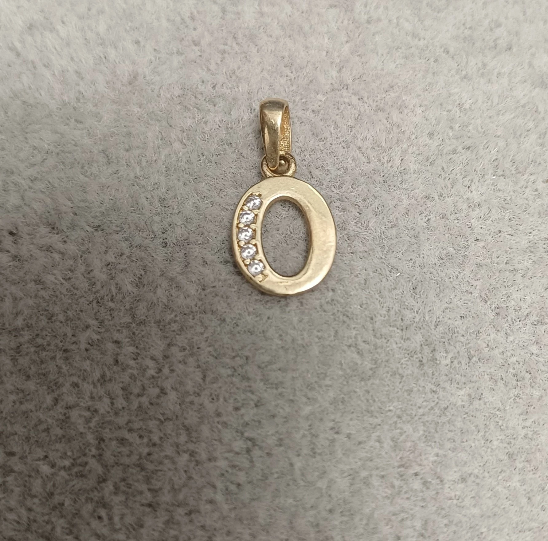 zlota-zawieszka-o-p585-w057g-rodzaj-2205-16